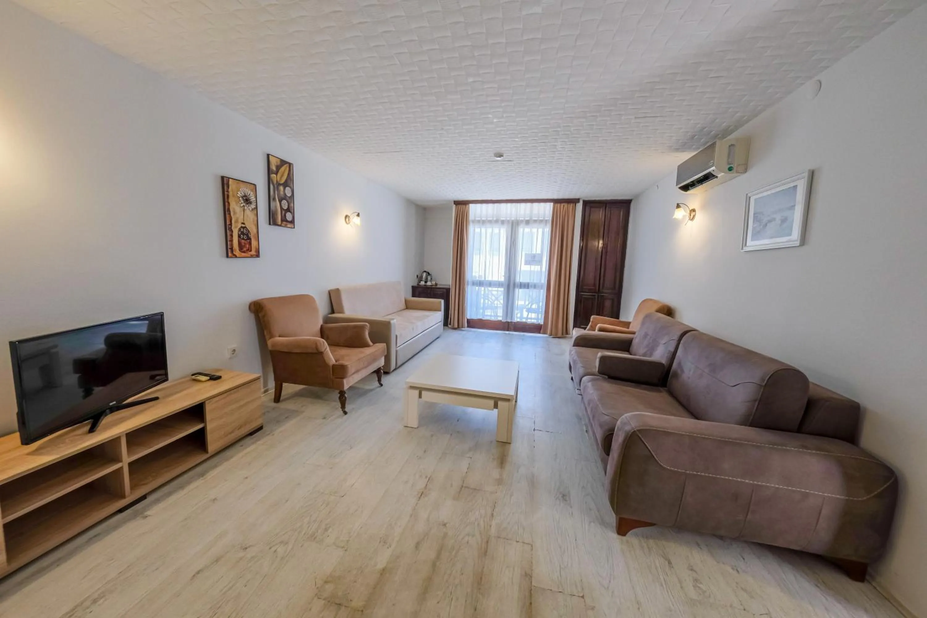 Seating area in Hotel Atrium