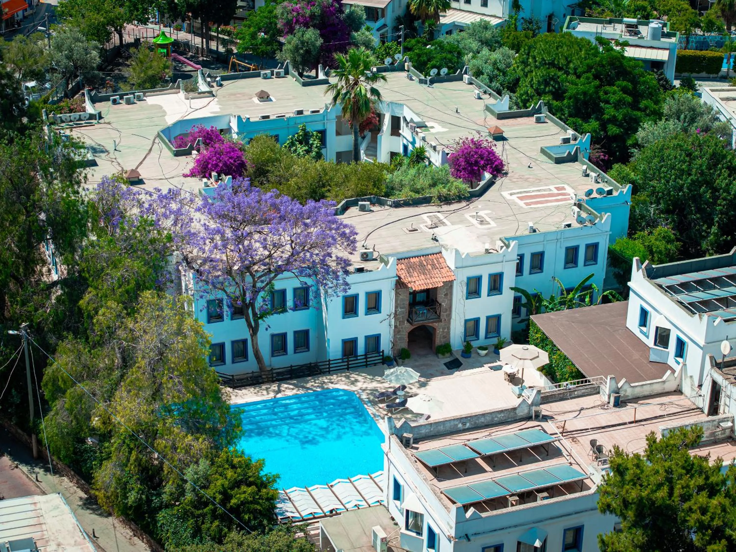 Bird's eye view in Hotel Atrium