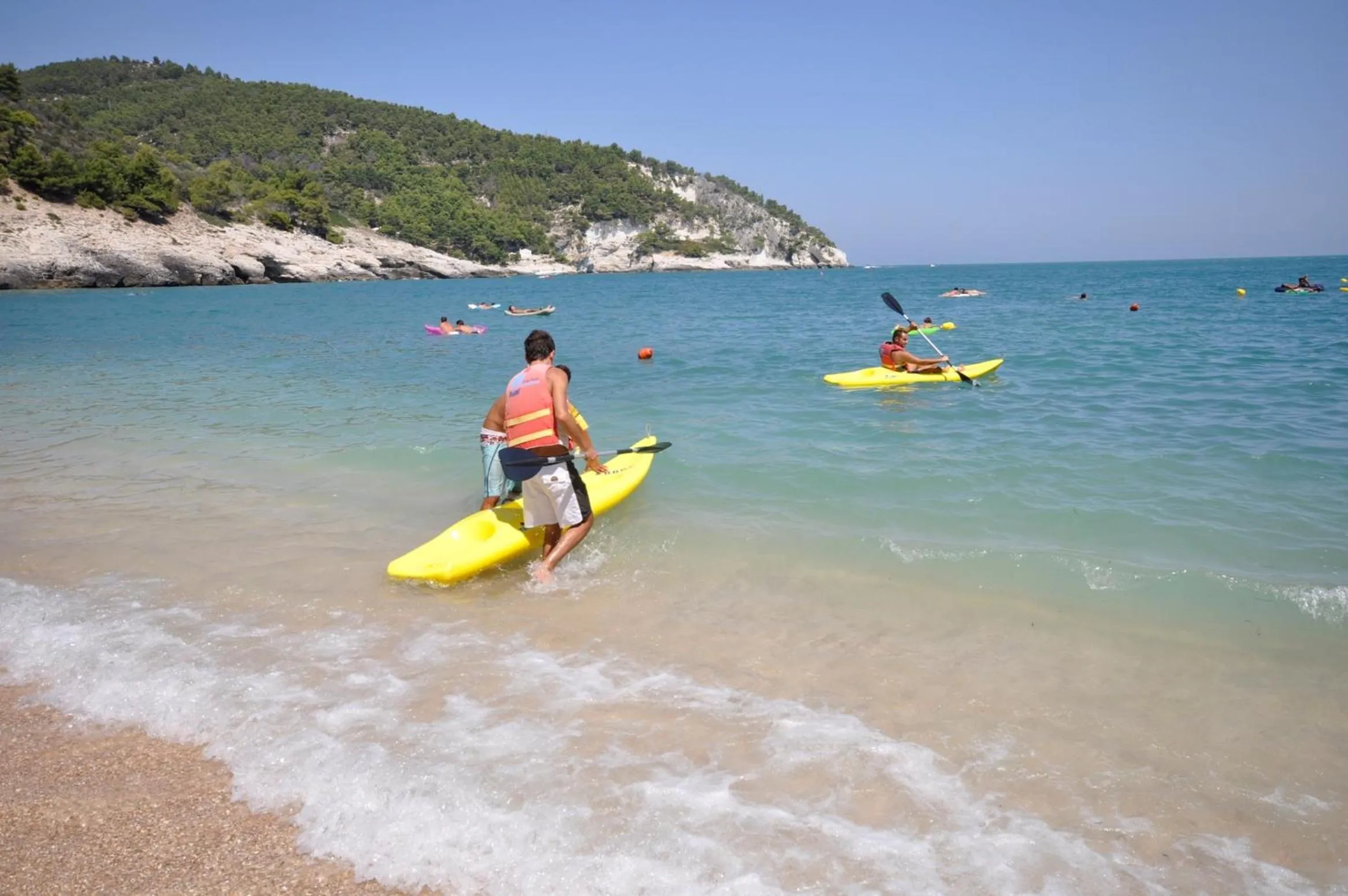 Beach in Pugnochiuso Resort Hotel del Faro
