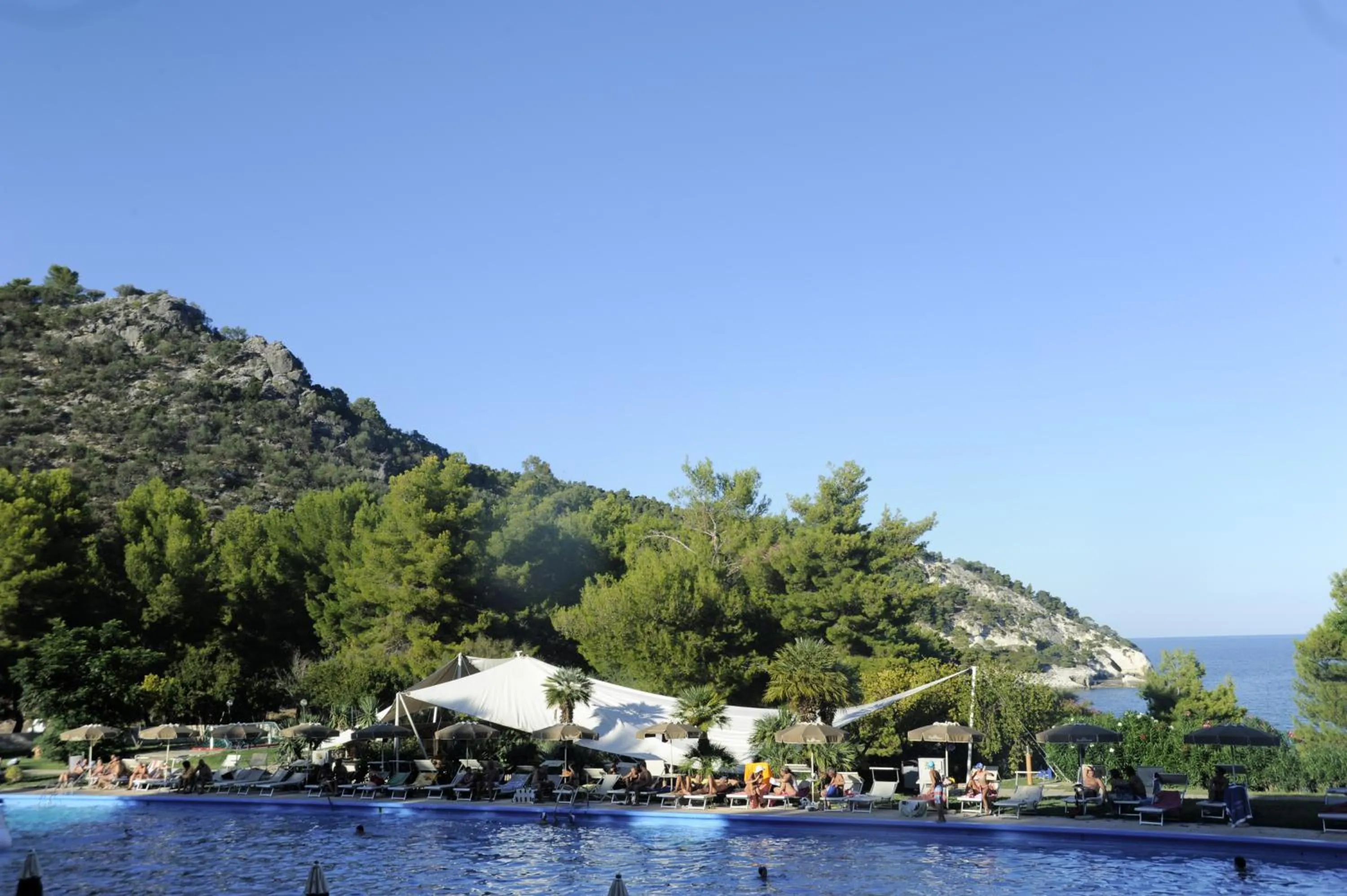 Natural landscape in Pugnochiuso Resort Hotel del Faro