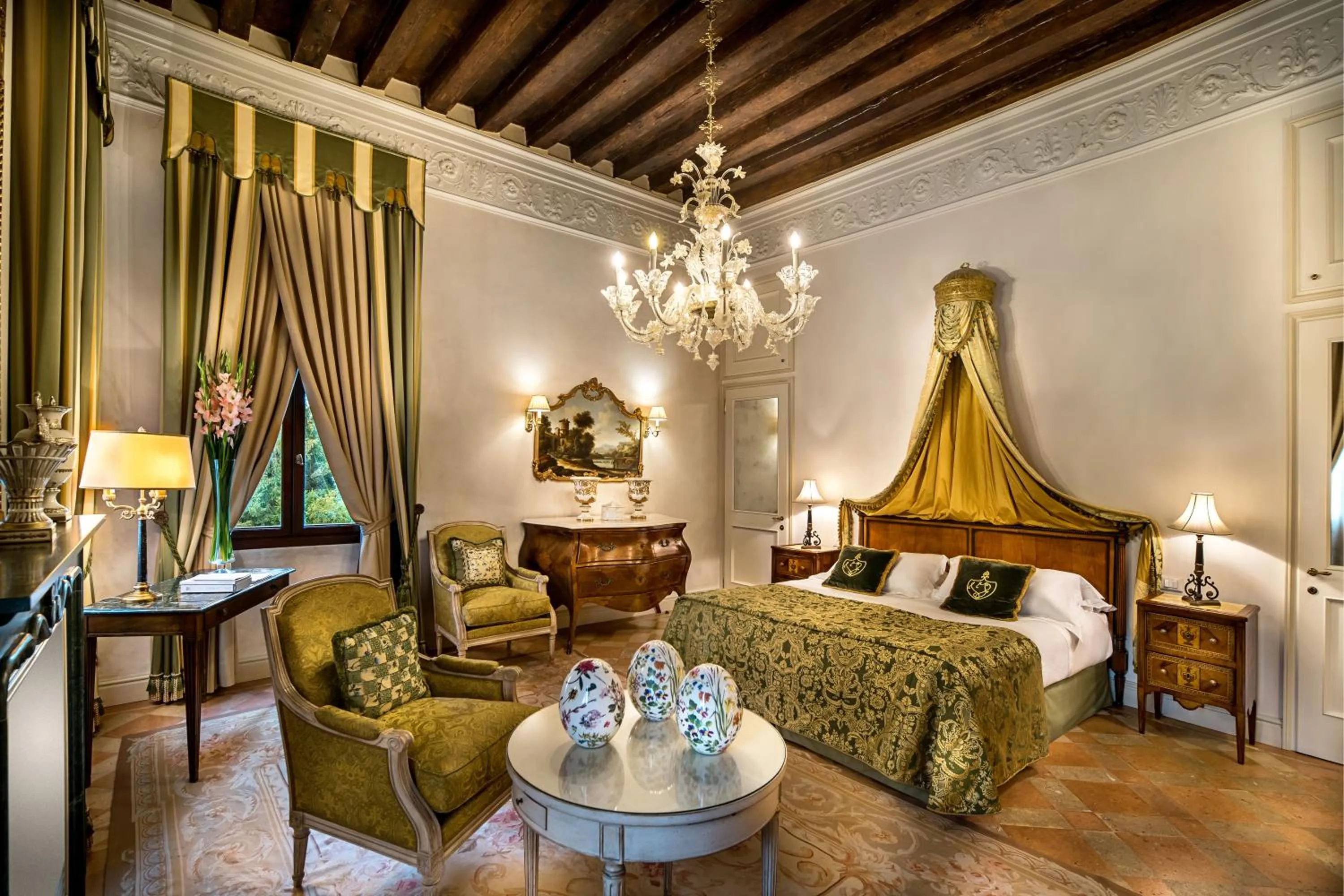 Photo of the whole room, Bed in Villa Franceschi Hotel & Resort