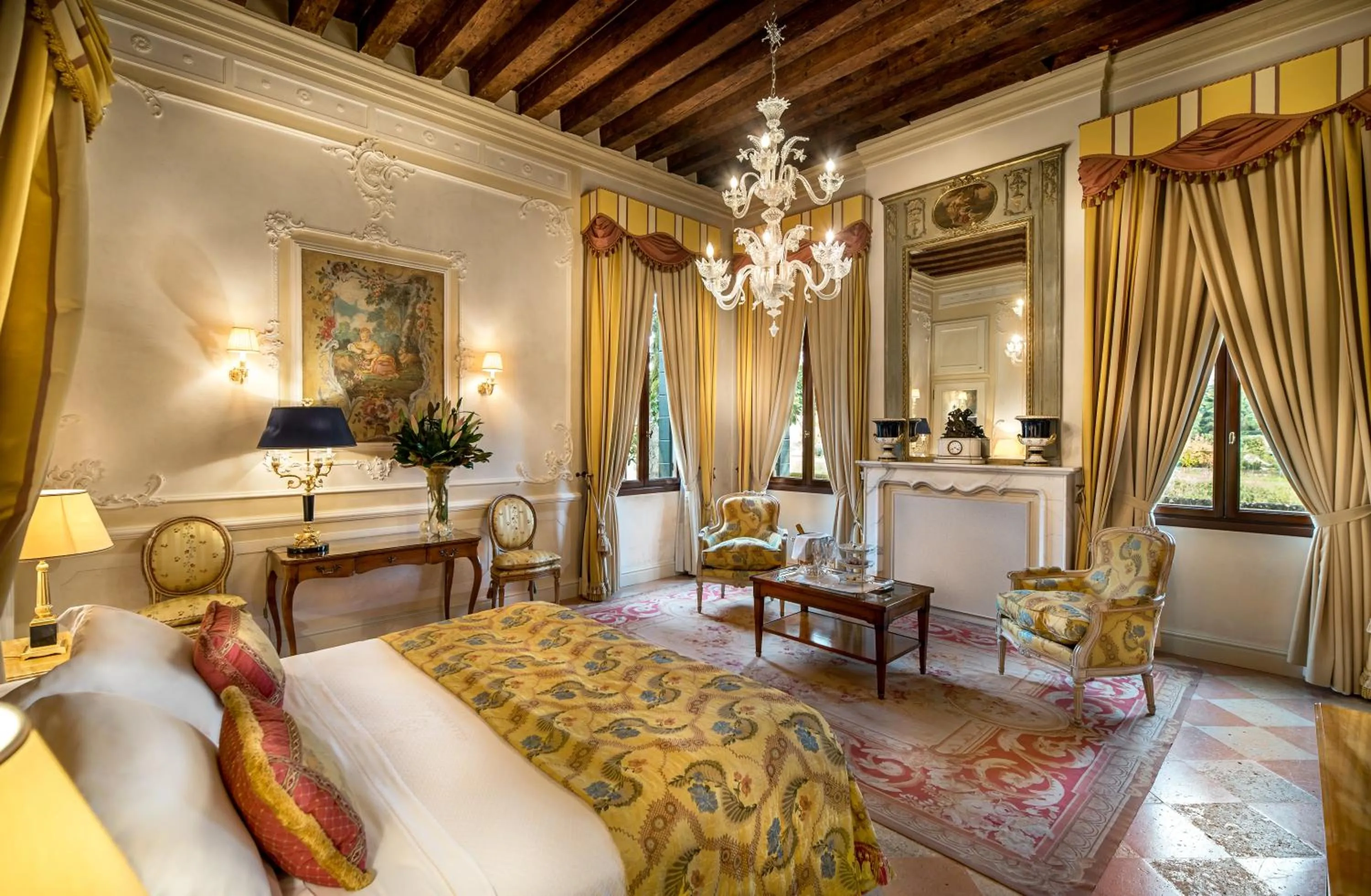 Photo of the whole room, Bed in Villa Franceschi Hotel & Resort