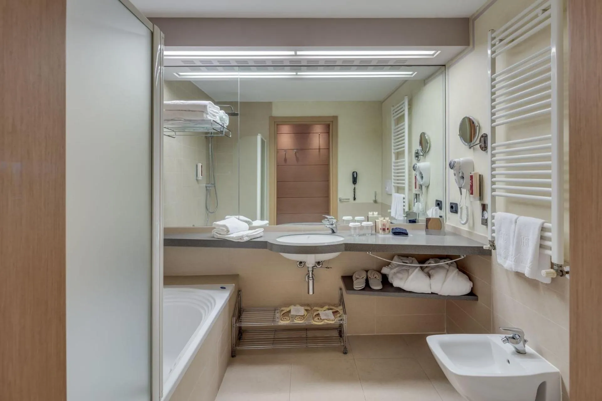 Bathroom in Hotel Caesius Thermae & Spa Resort