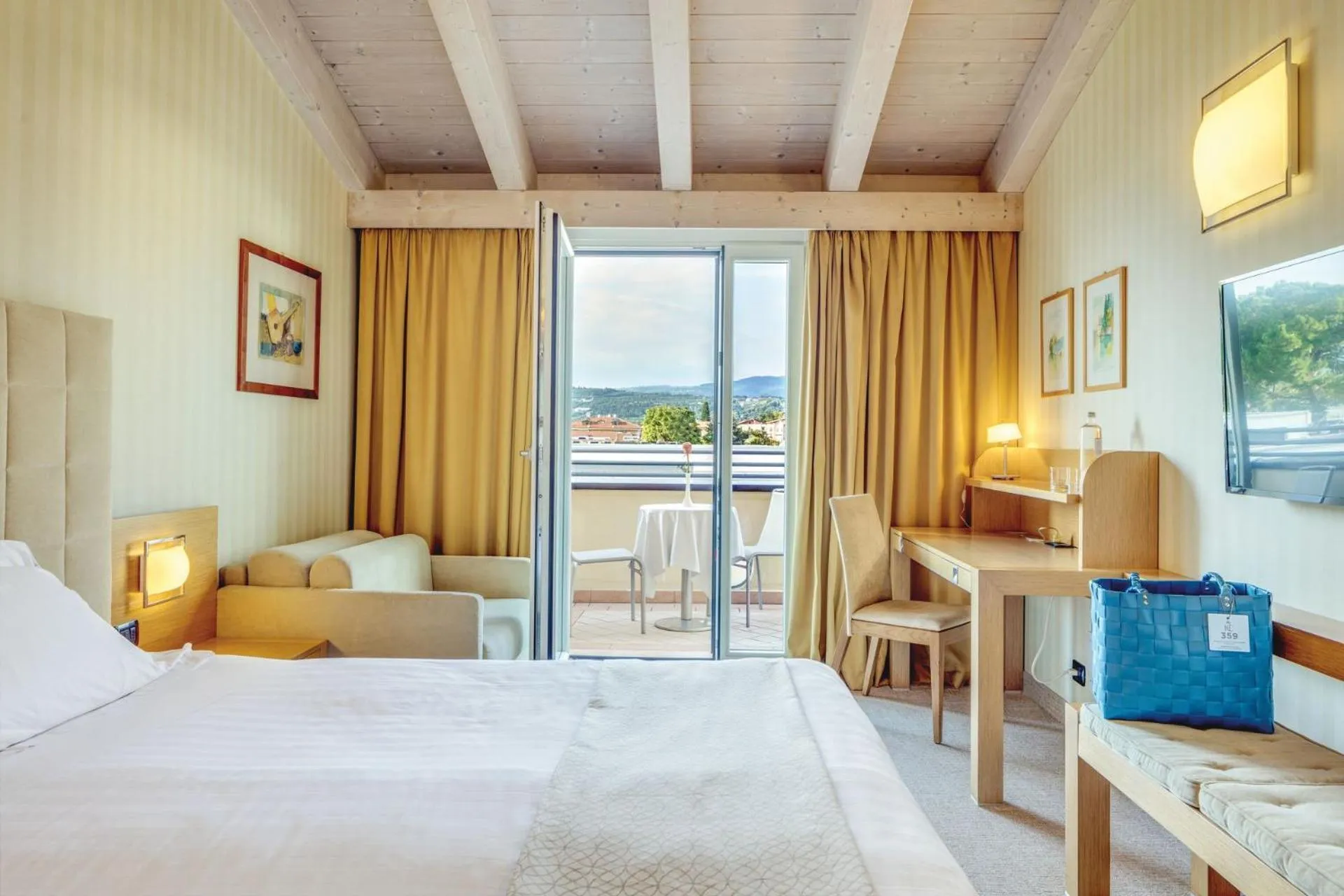 Bedroom, Bed in Hotel Caesius Thermae & Spa Resort