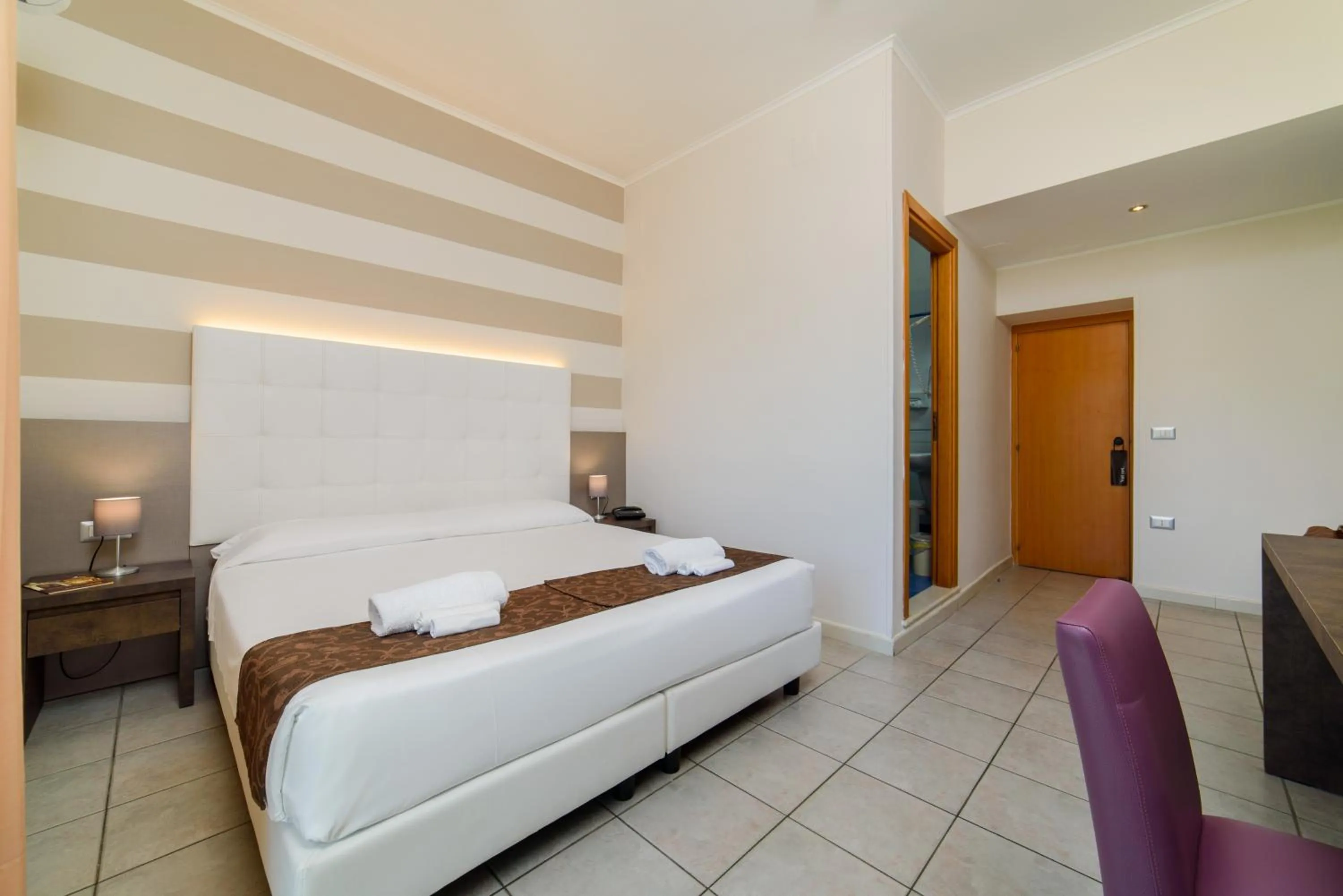 Bed in Hotel Tirreno