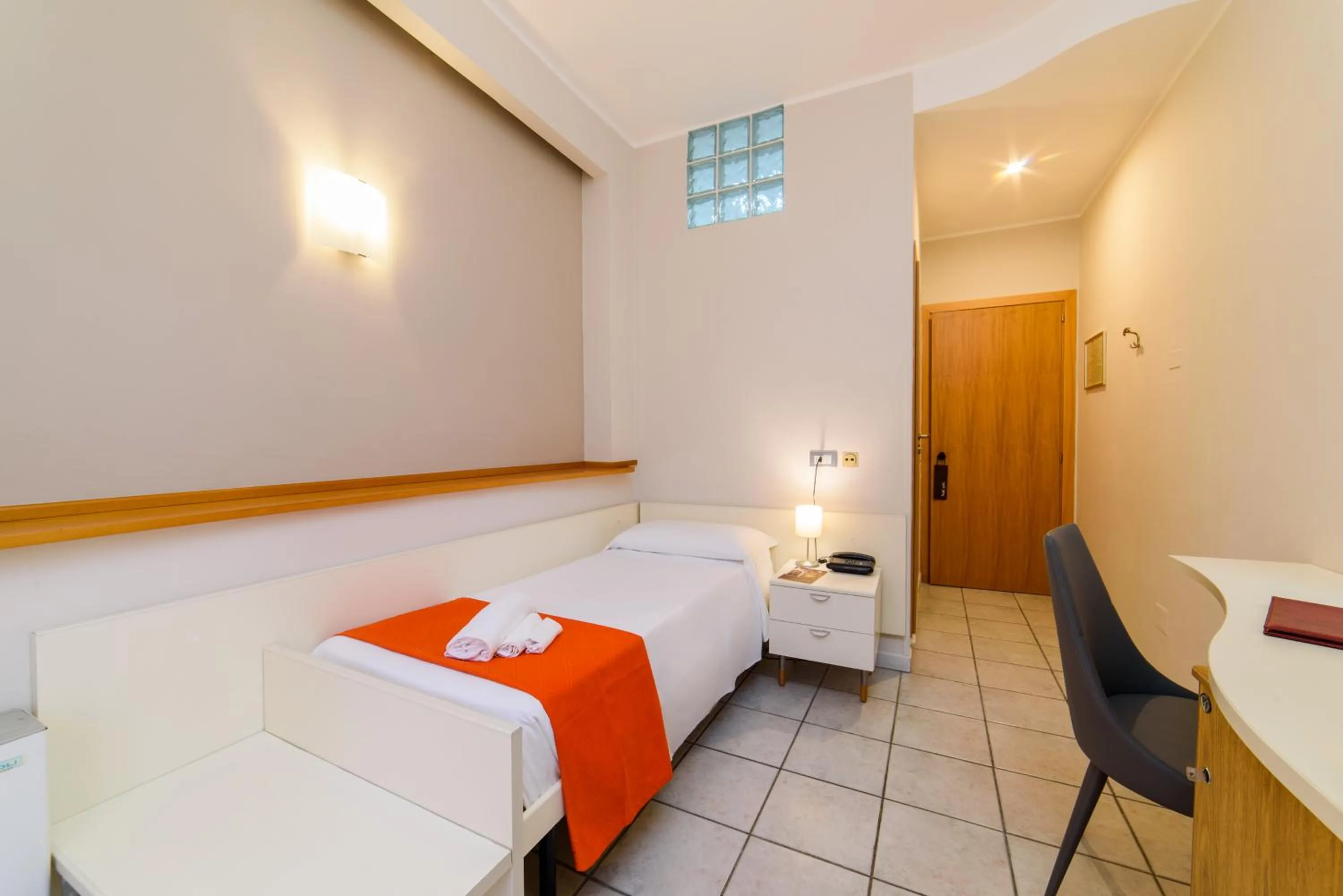 Bed in Hotel Tirreno