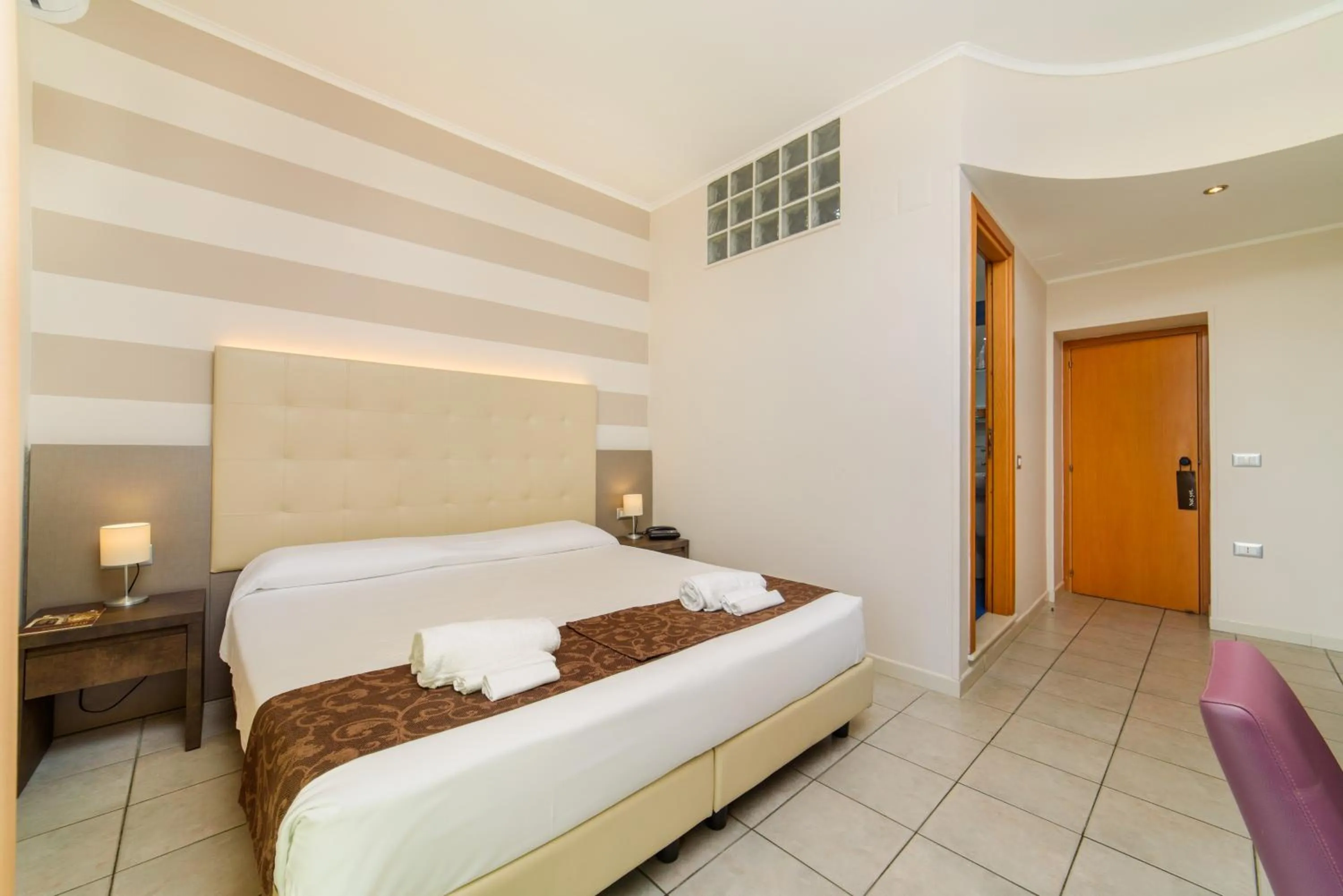 Bed in Hotel Tirreno