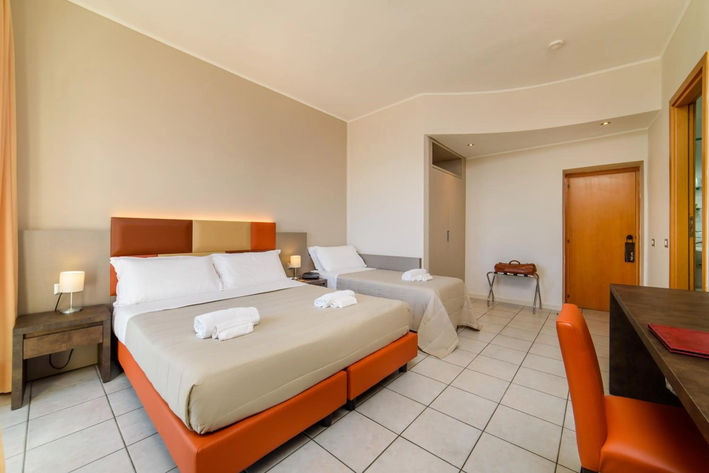 Bed in Hotel Tirreno