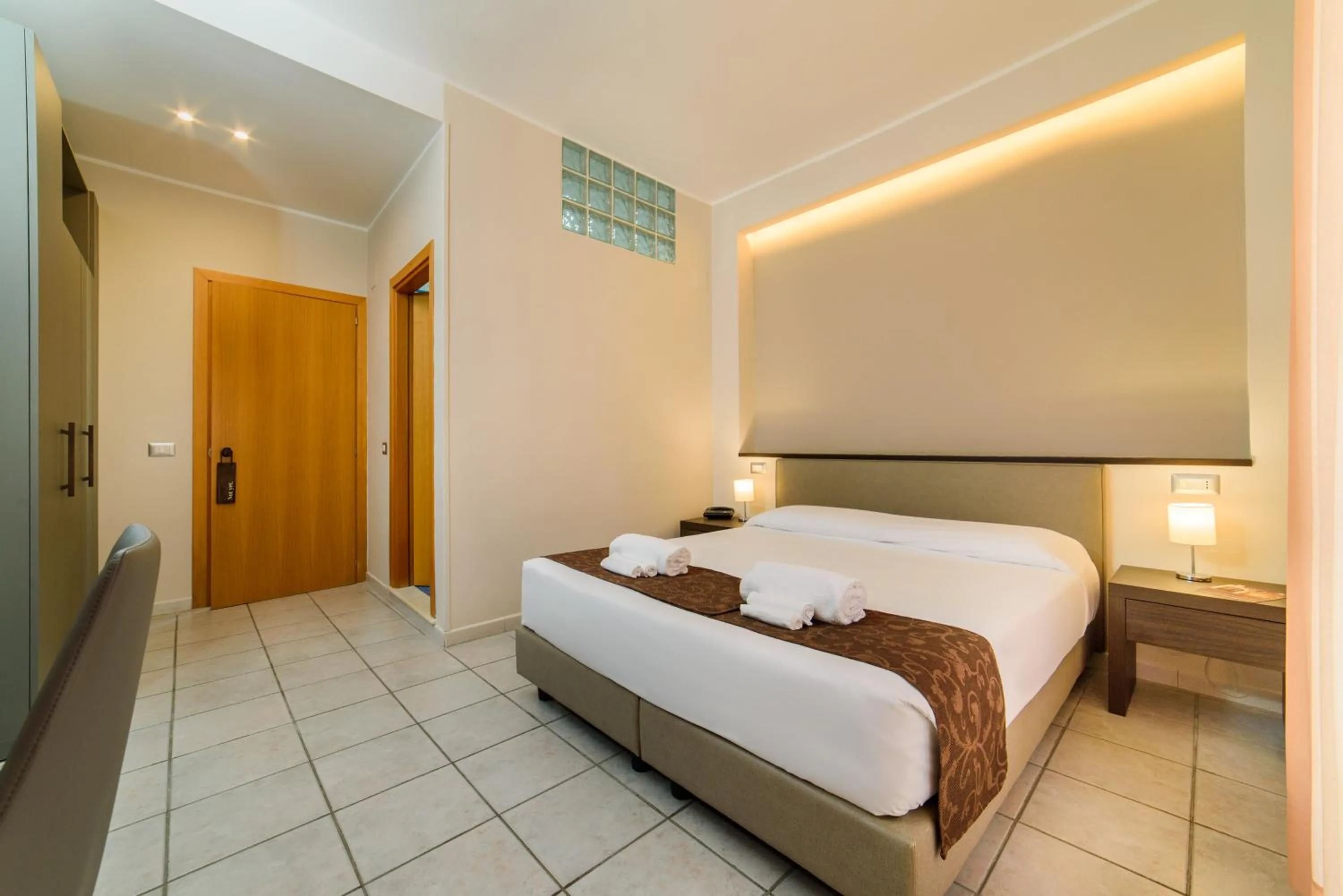 Bed in Hotel Tirreno