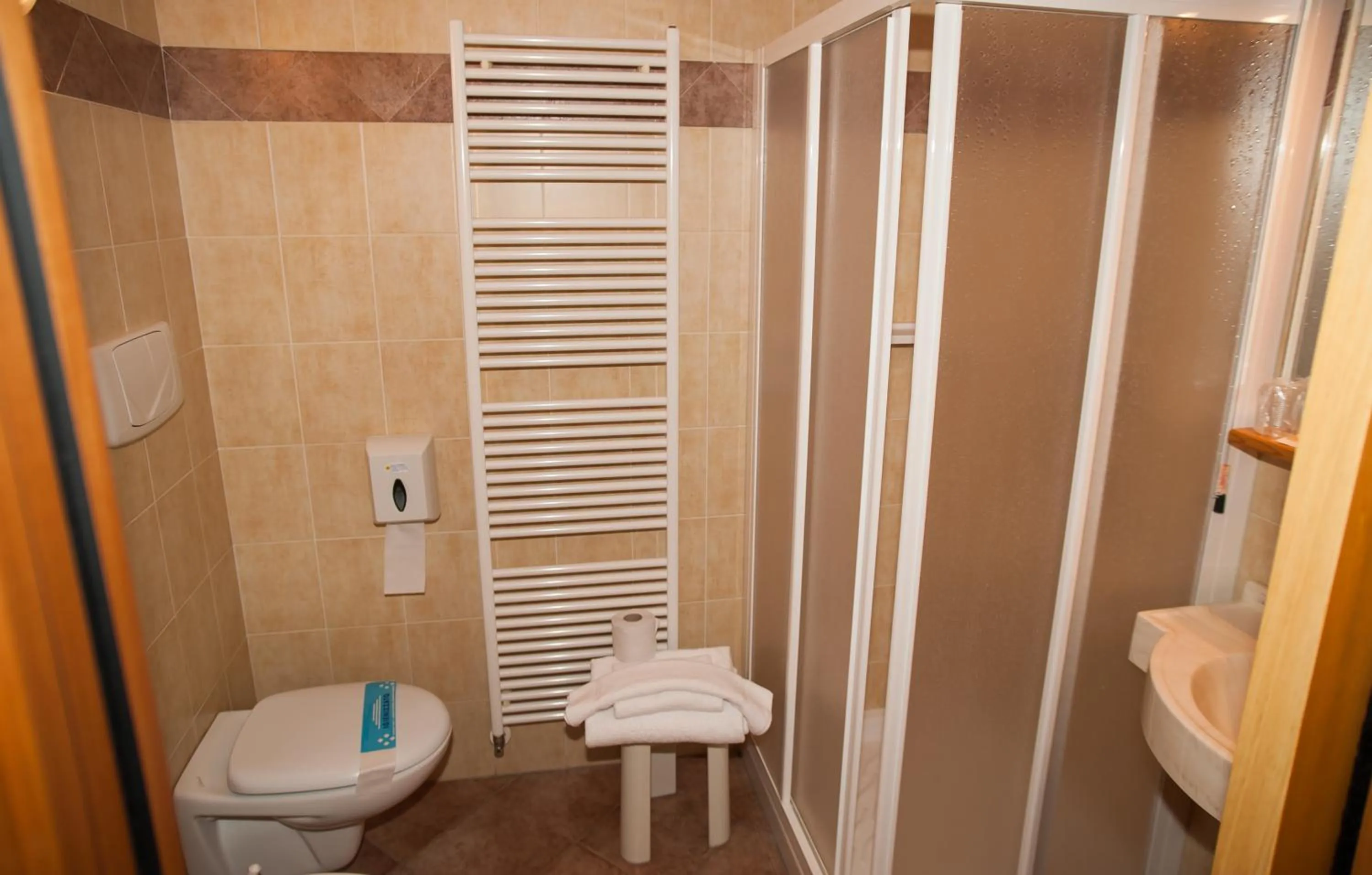 Shower in Hotel Vittoria