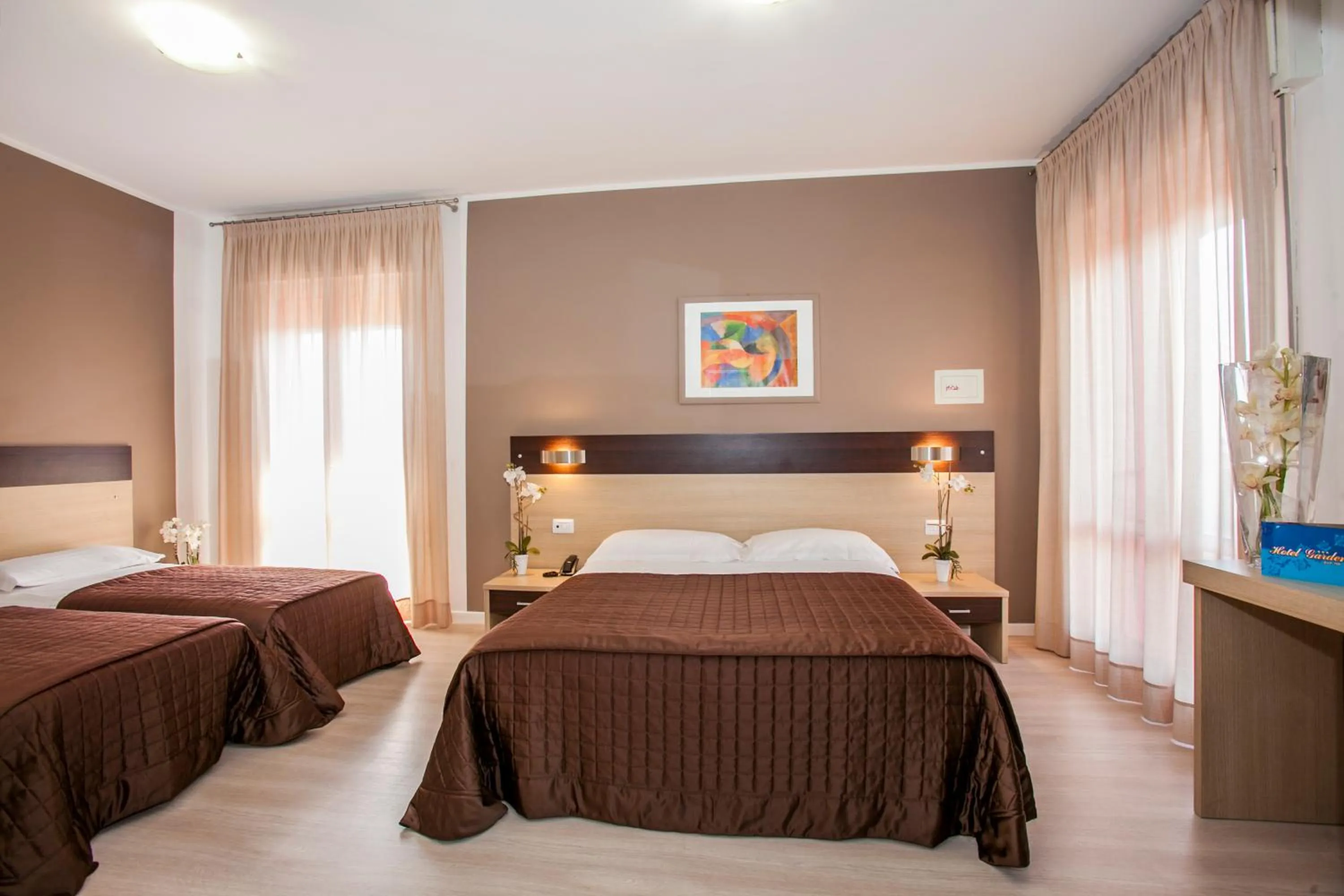 Photo of the whole room, Bed in Hotel Gardenia