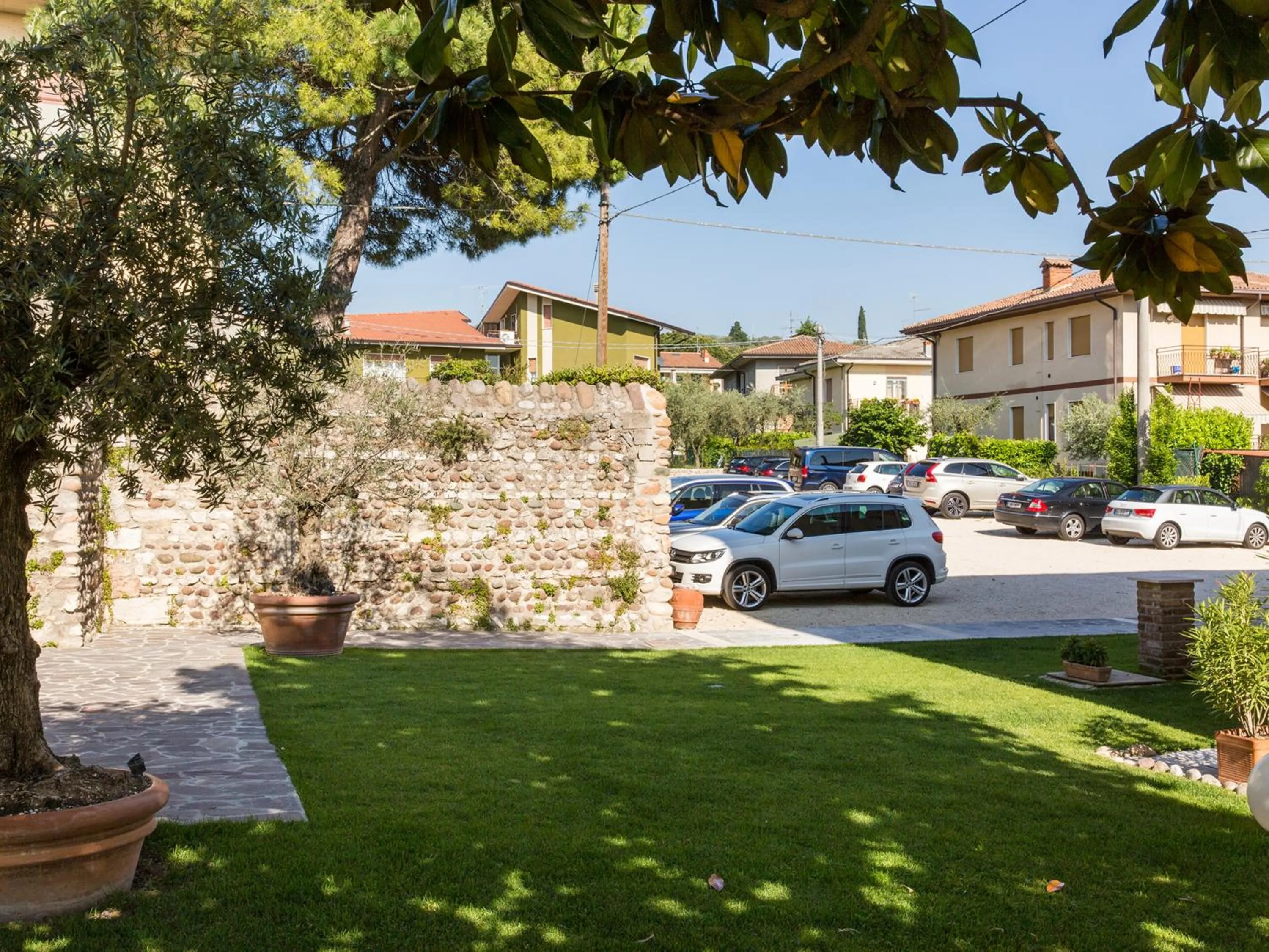 Property building in Hotel Ca' Mura