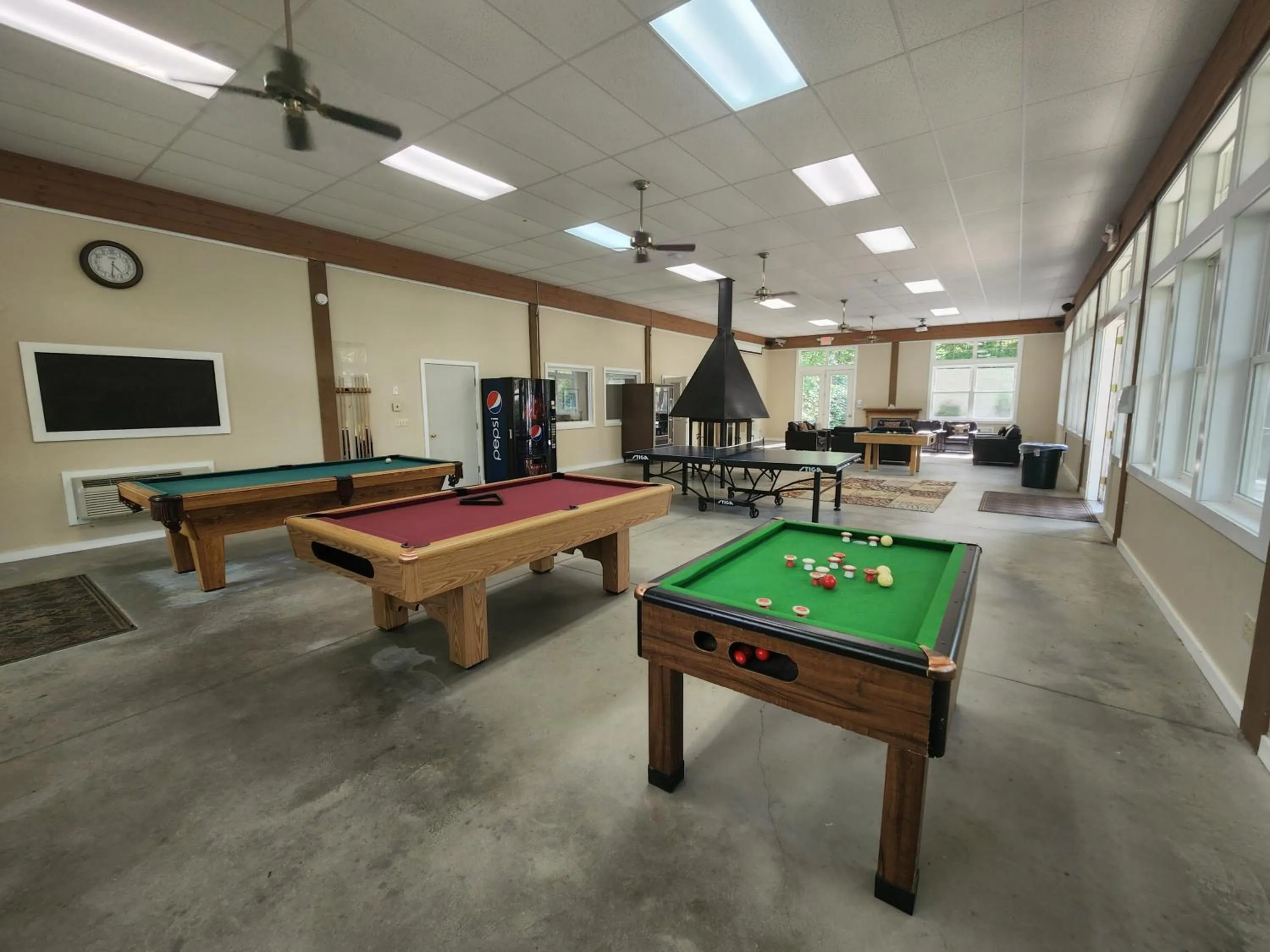 Activities in White Mountains Getaway with amazing views!