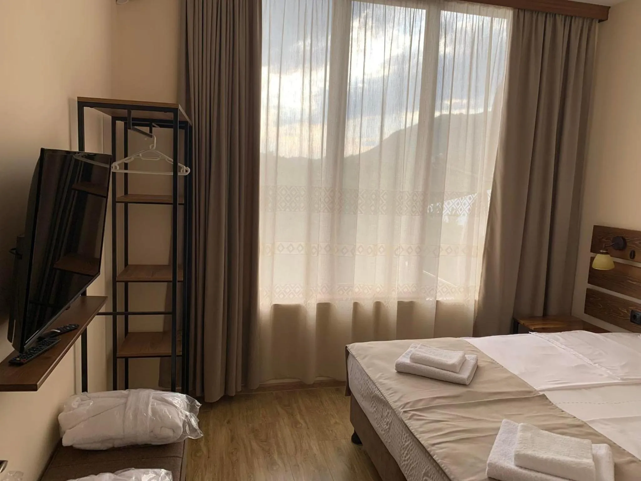 Photo of the whole room, Bed in Villa Vitis