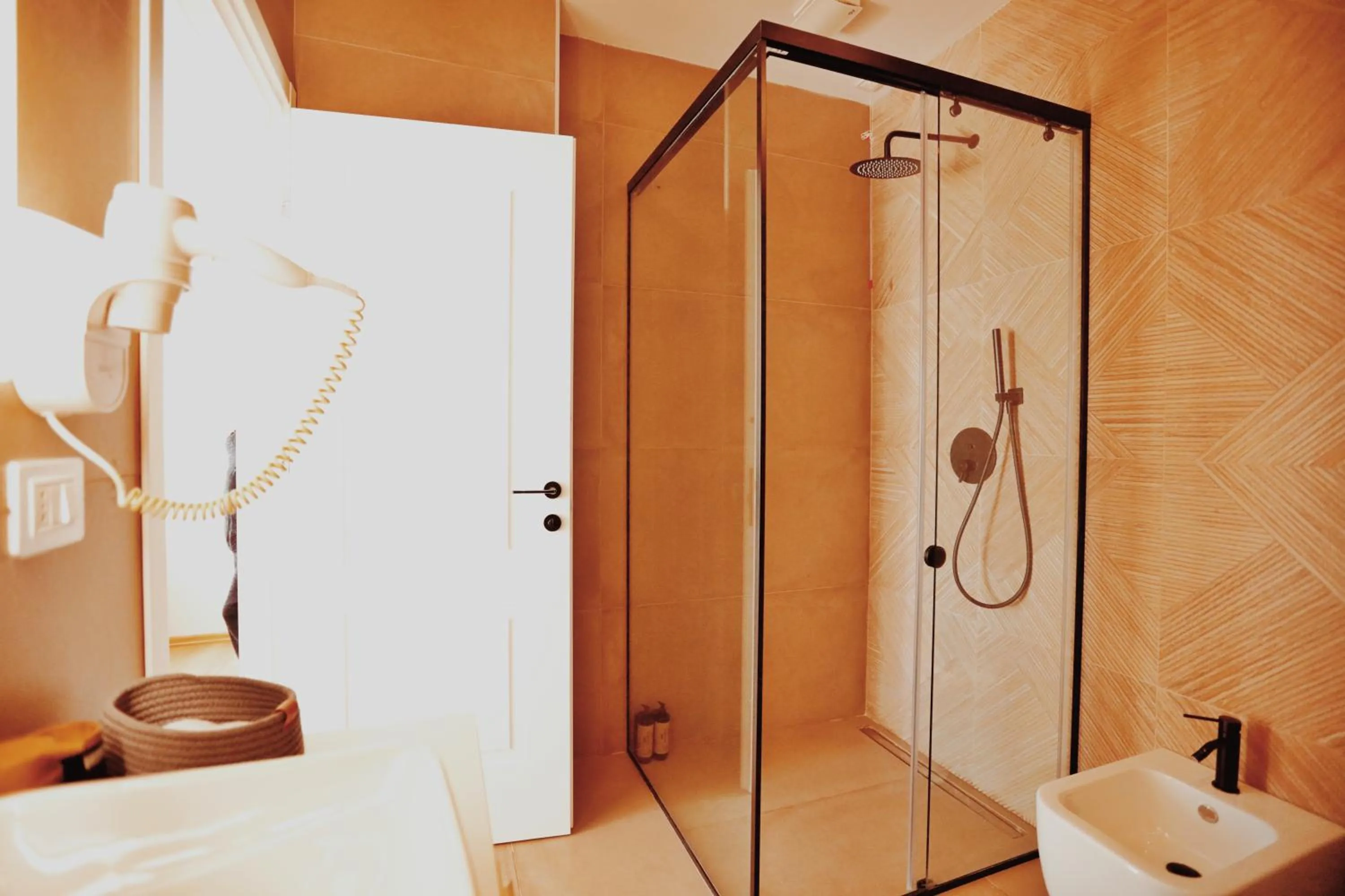Shower in Grand Mirage