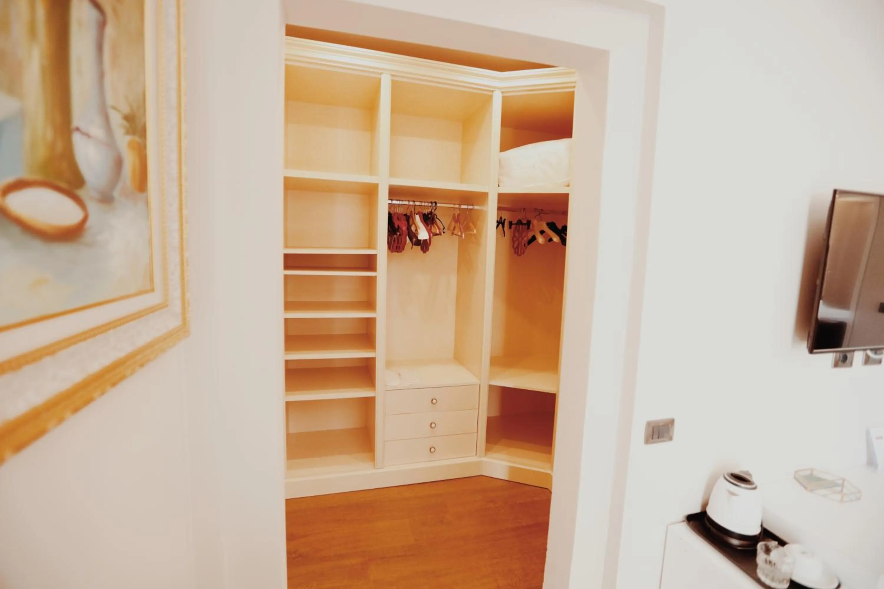 wardrobe in Grand Mirage