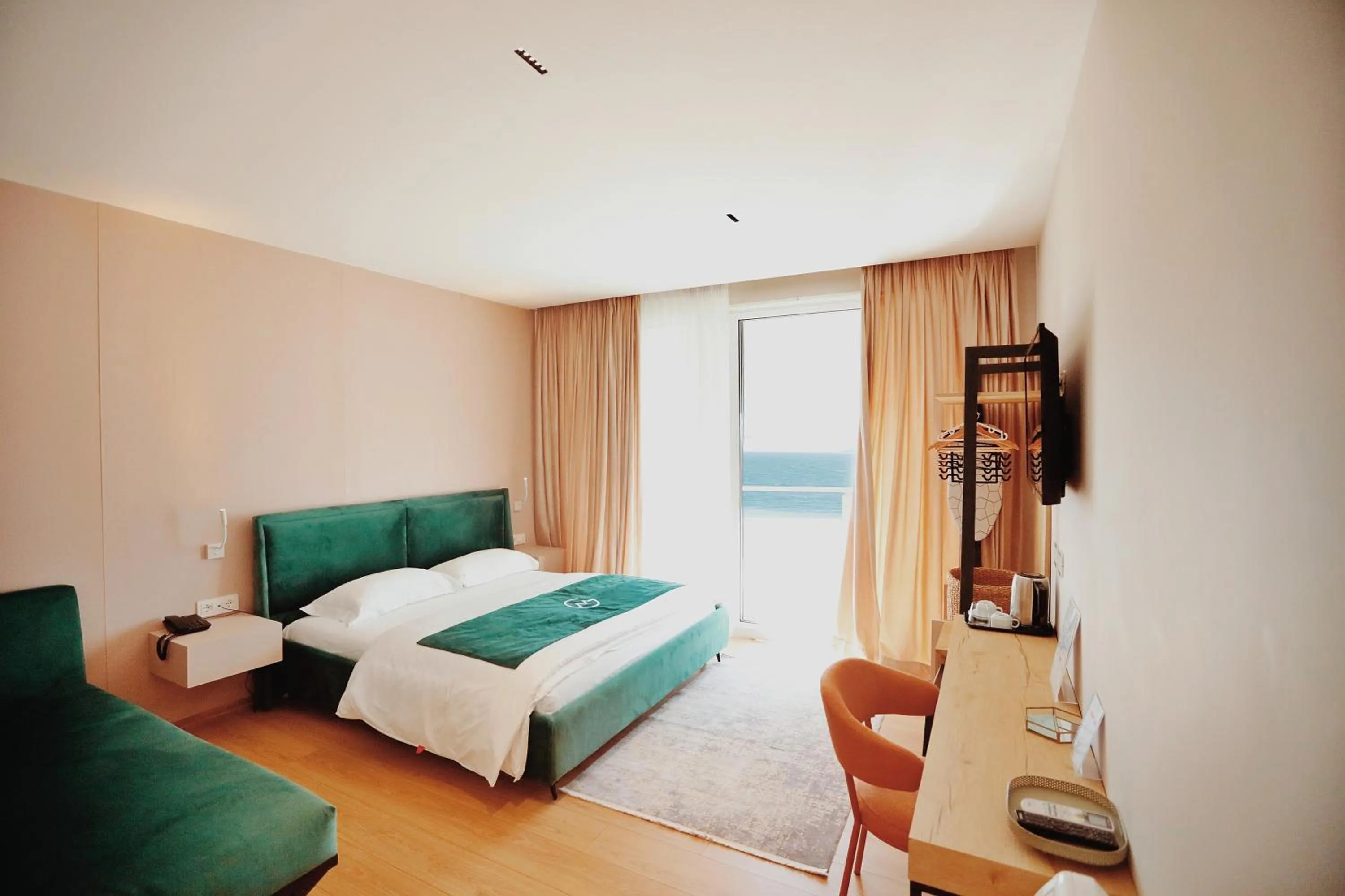 TV and multimedia, Bed in Grand Mirage