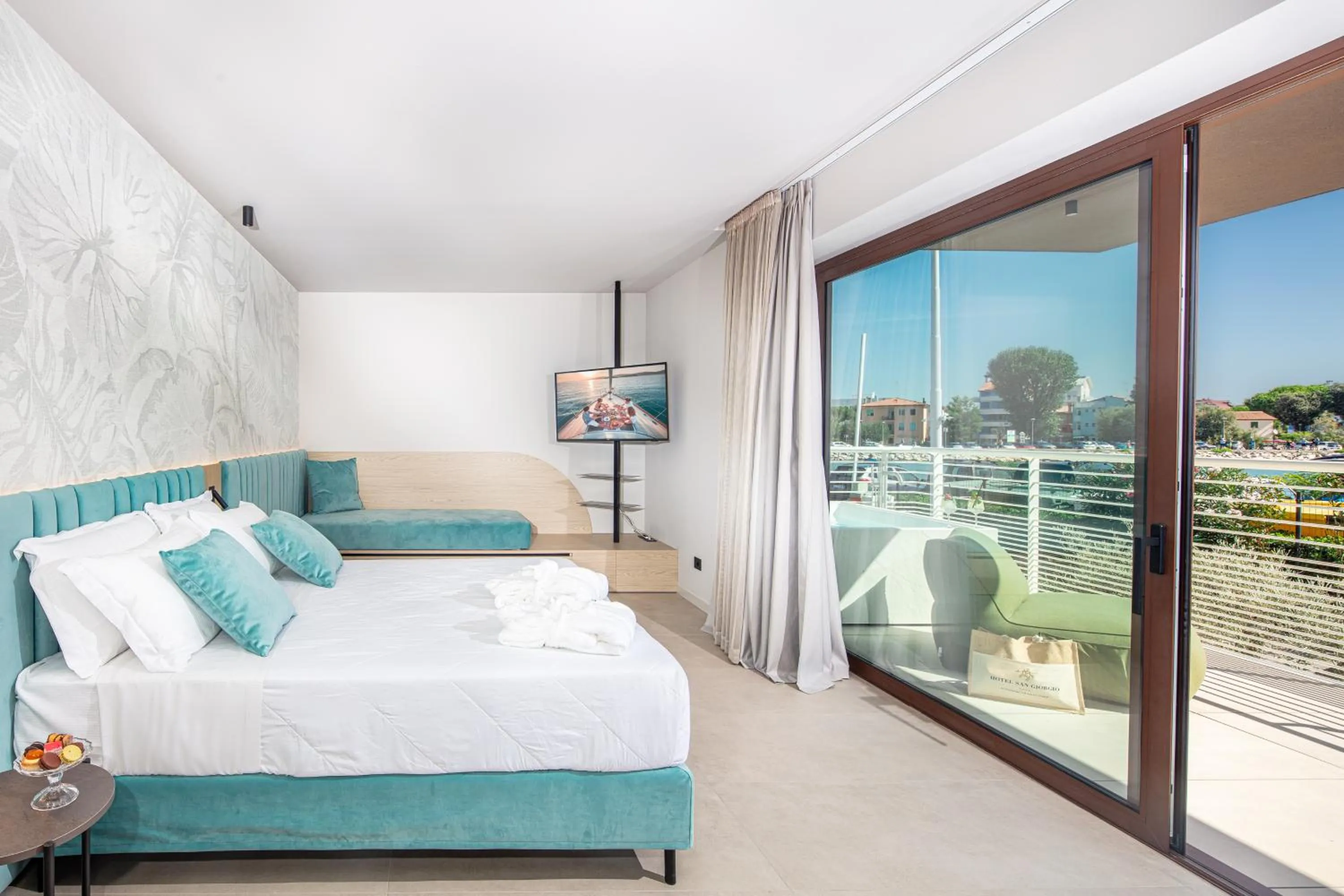 Property building, Bed in Hotel San Giorgio Resort 4S