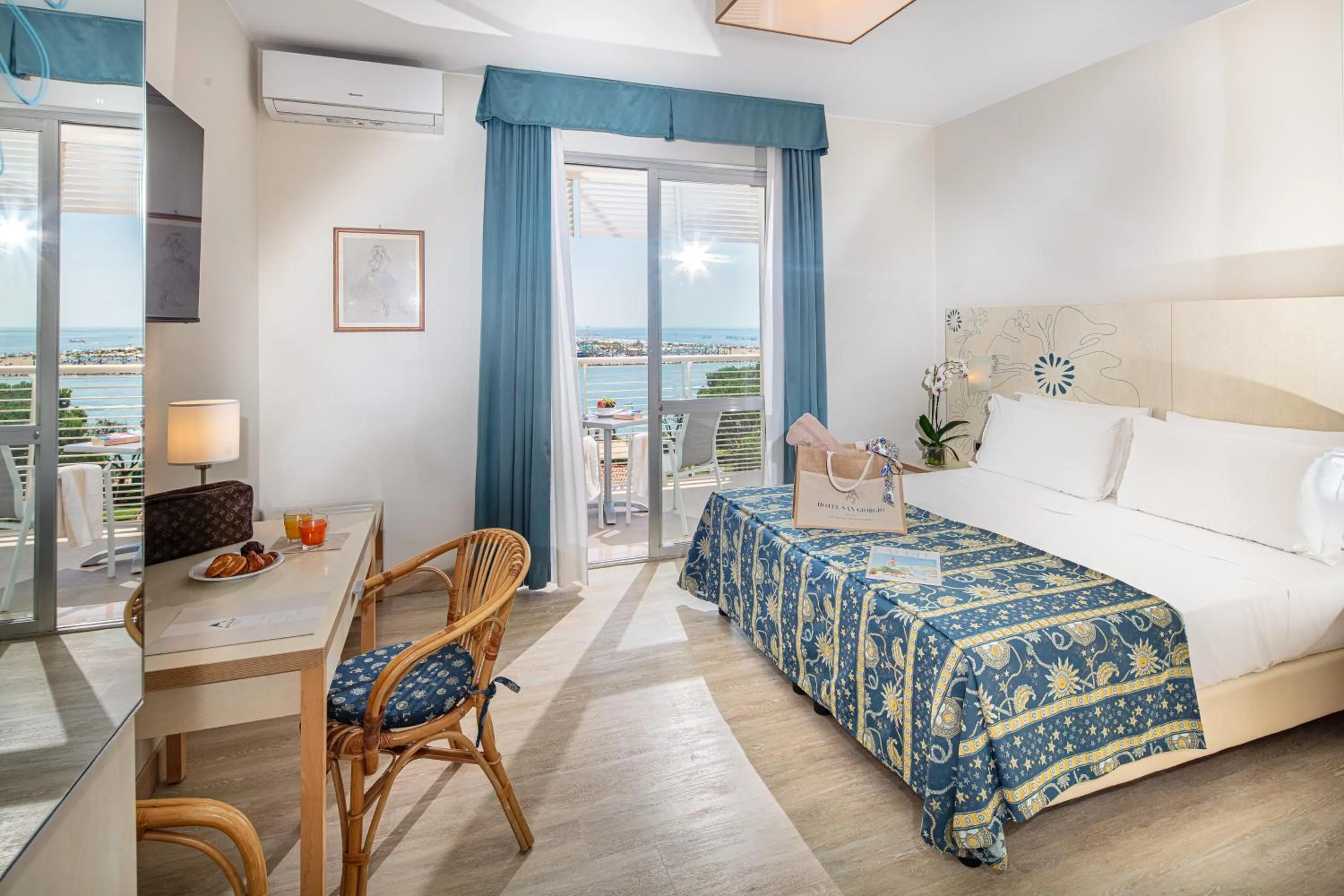 Restaurant/places to eat, Bed in Hotel San Giorgio Resort 4S