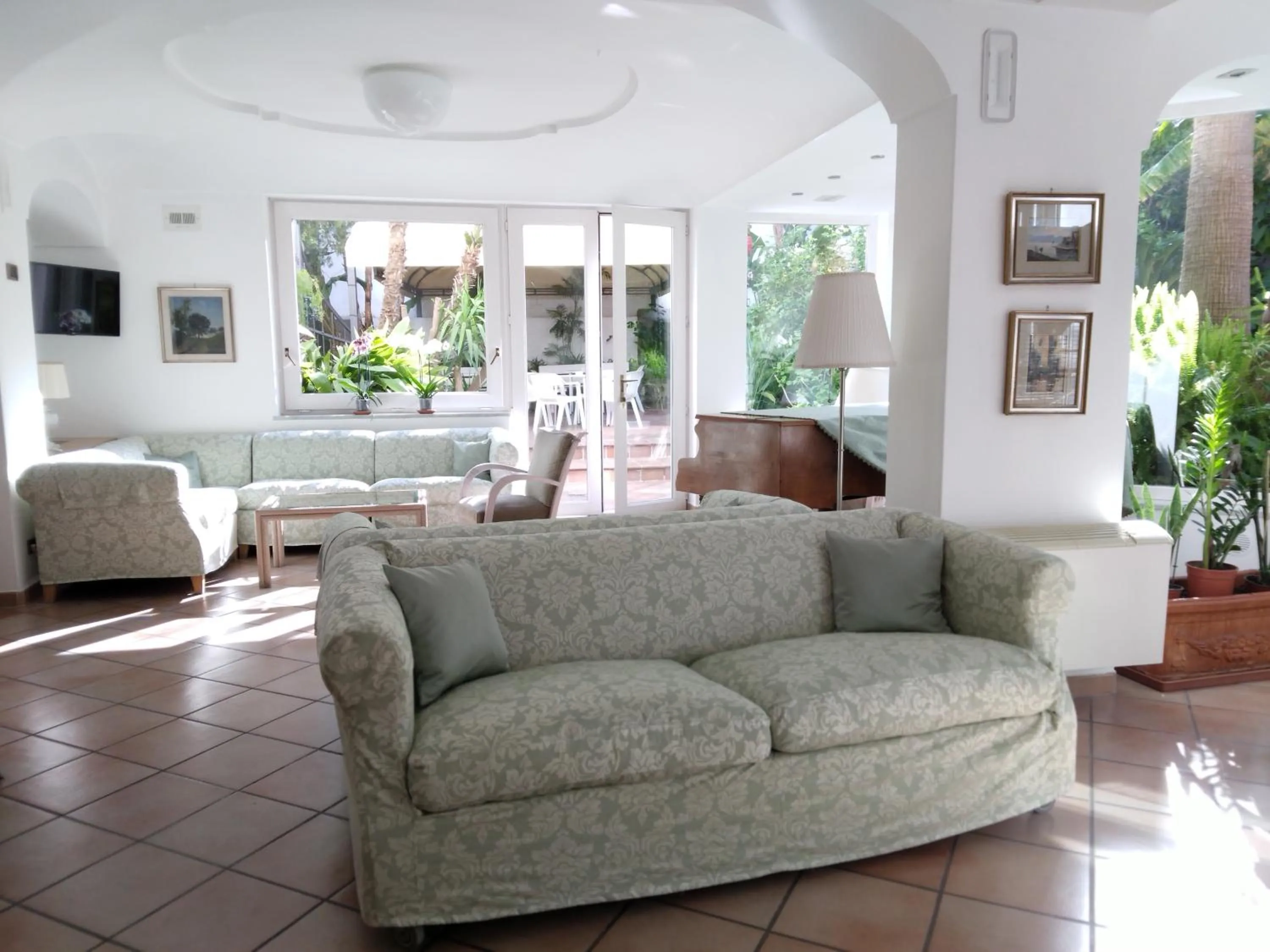 Living room in Hotel Villa Angelica