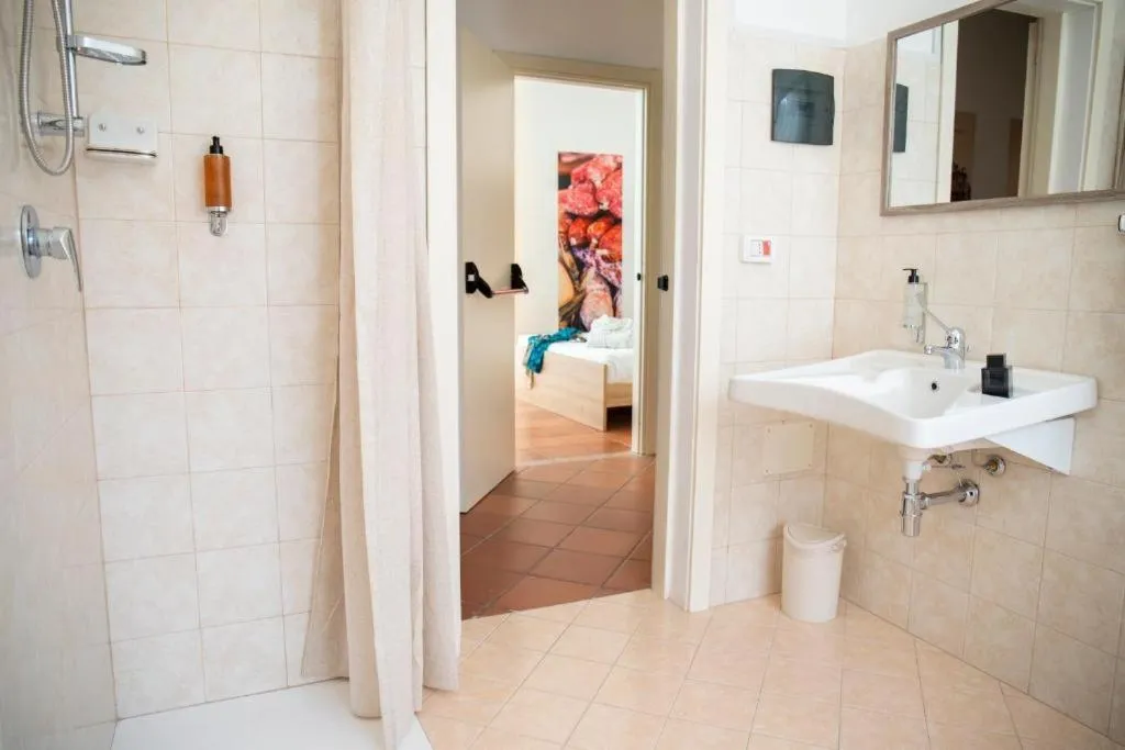 Ballaro' Hotel - Budget Room