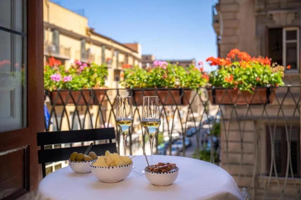 Ballaro' Hotel - Budget Room