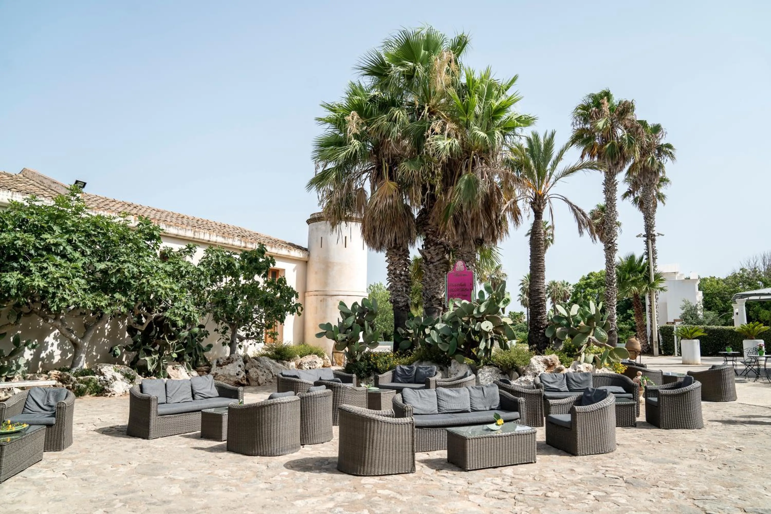 Garden view in Hotel Baglio Basile