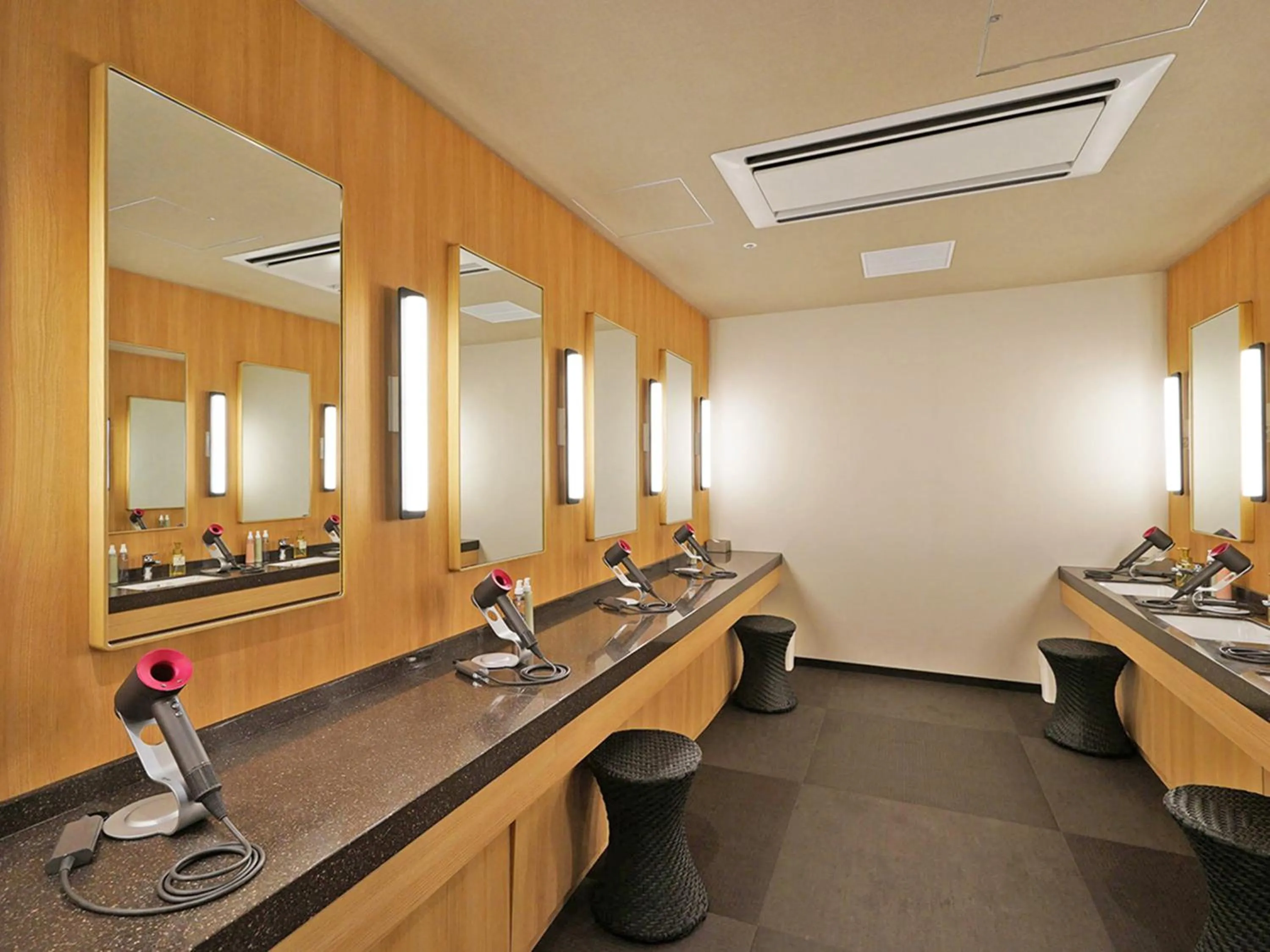Area and facilities in CHISUN PREMIUM Kyoto Kujo