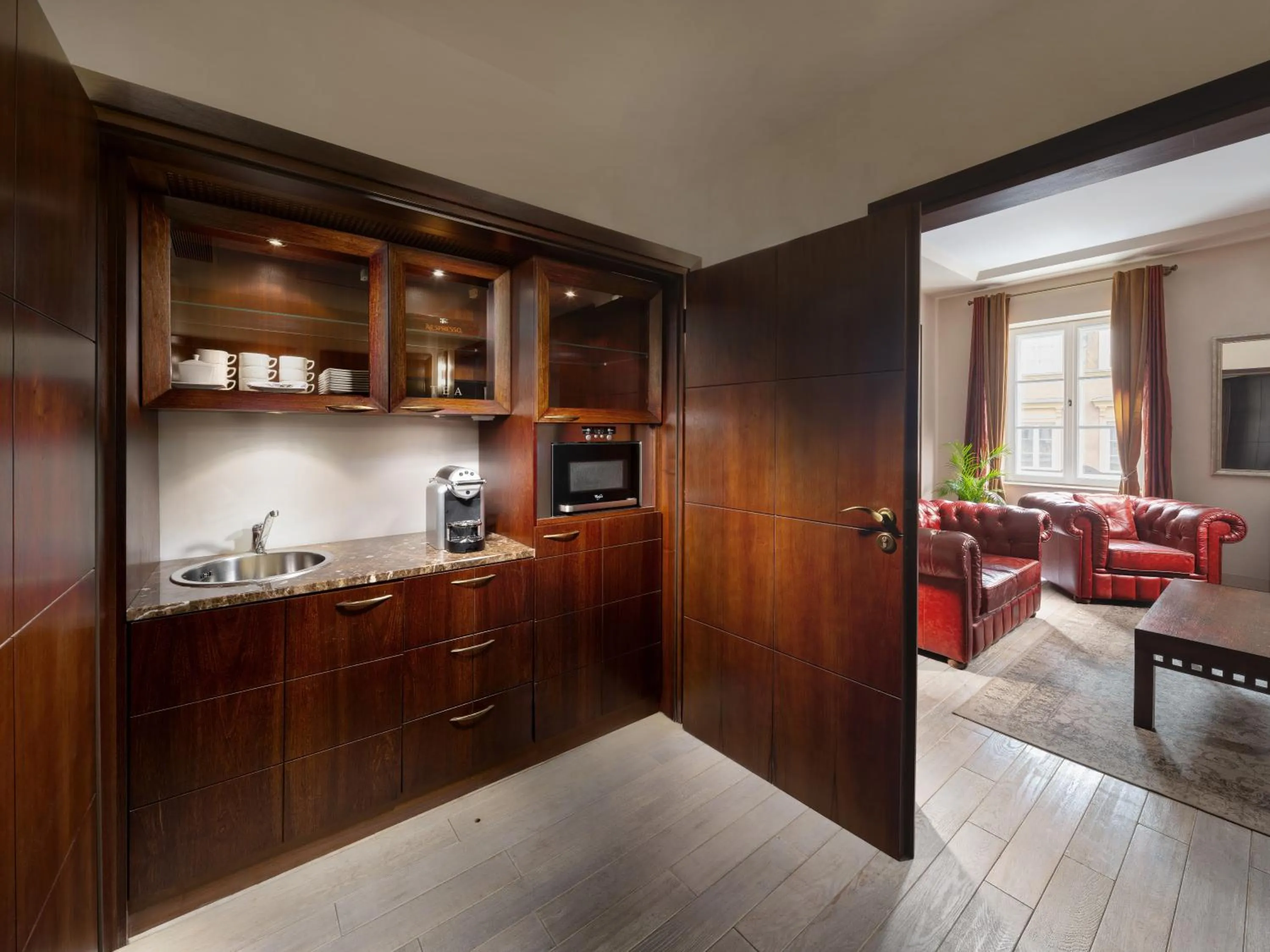 Coffee/tea facilities in Mamaison Le Regina Boutique Hotel