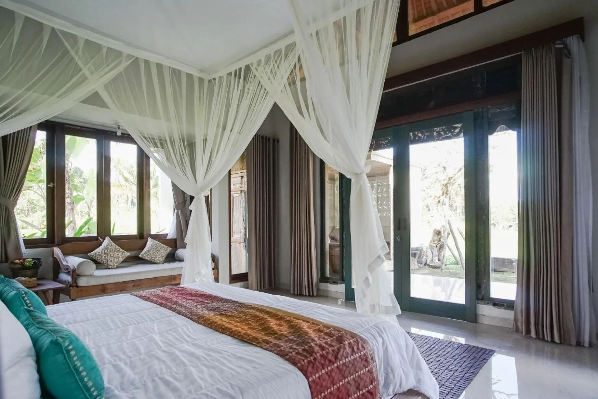 Photo of the whole room, Bed in Nayaka Living Ubud