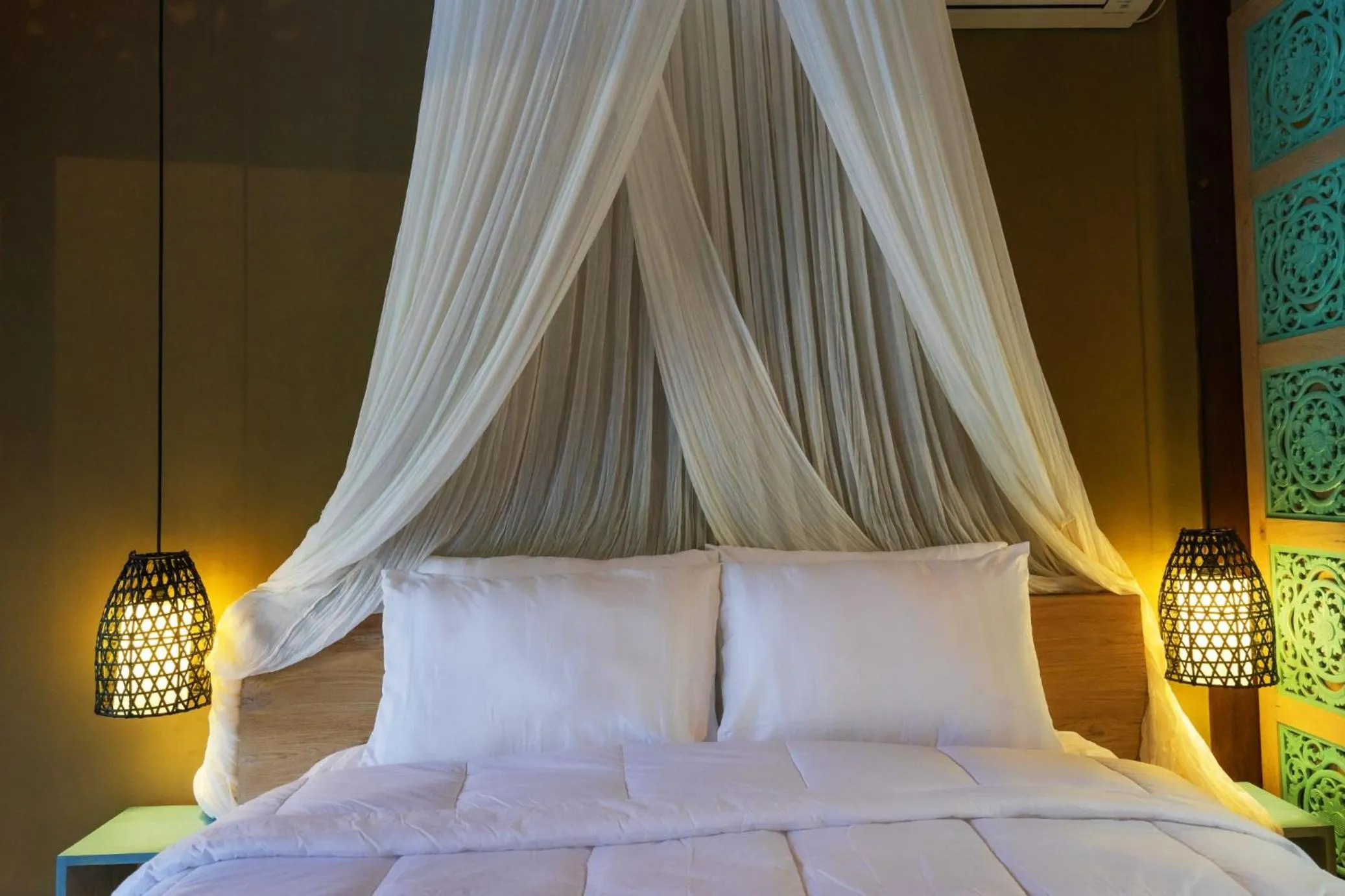 Photo of the whole room, Bed in Nayaka Living Ubud