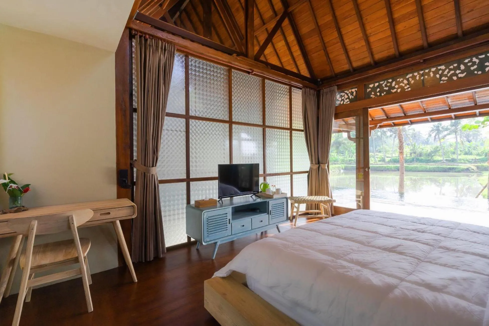 TV and multimedia, Bed in Nayaka Living Ubud