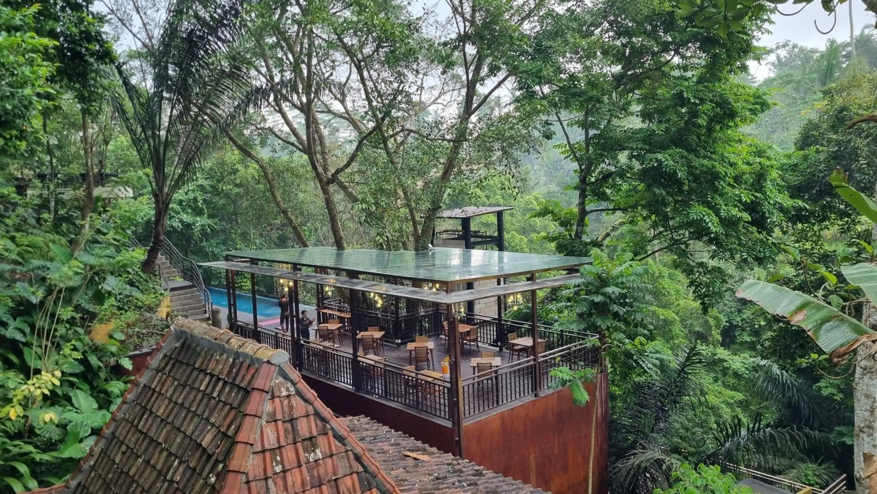 Restaurant/places to eat in The Sebali Resort