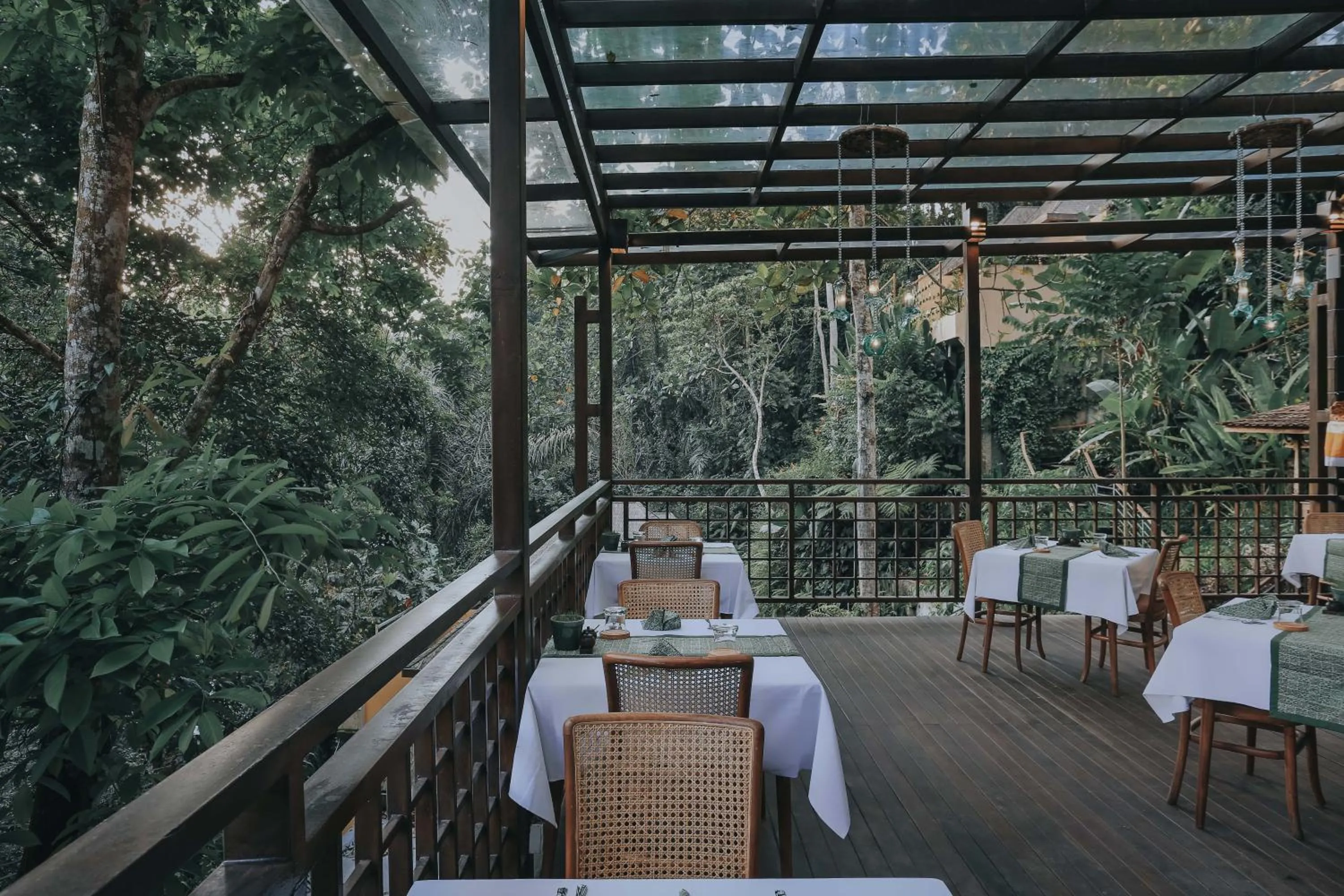 Restaurant/places to eat in The Sebali Resort