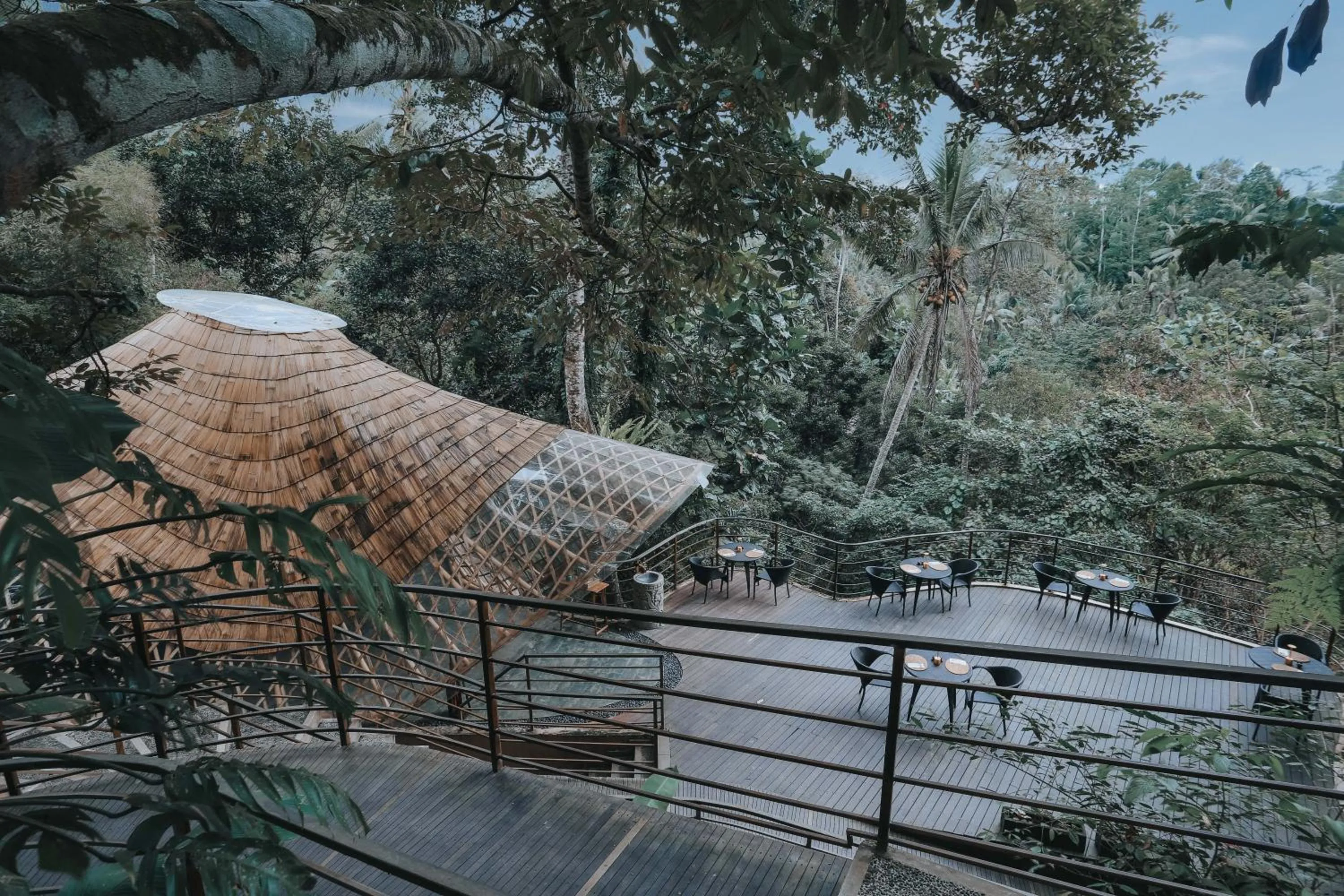 Restaurant/places to eat in The Sebali Resort