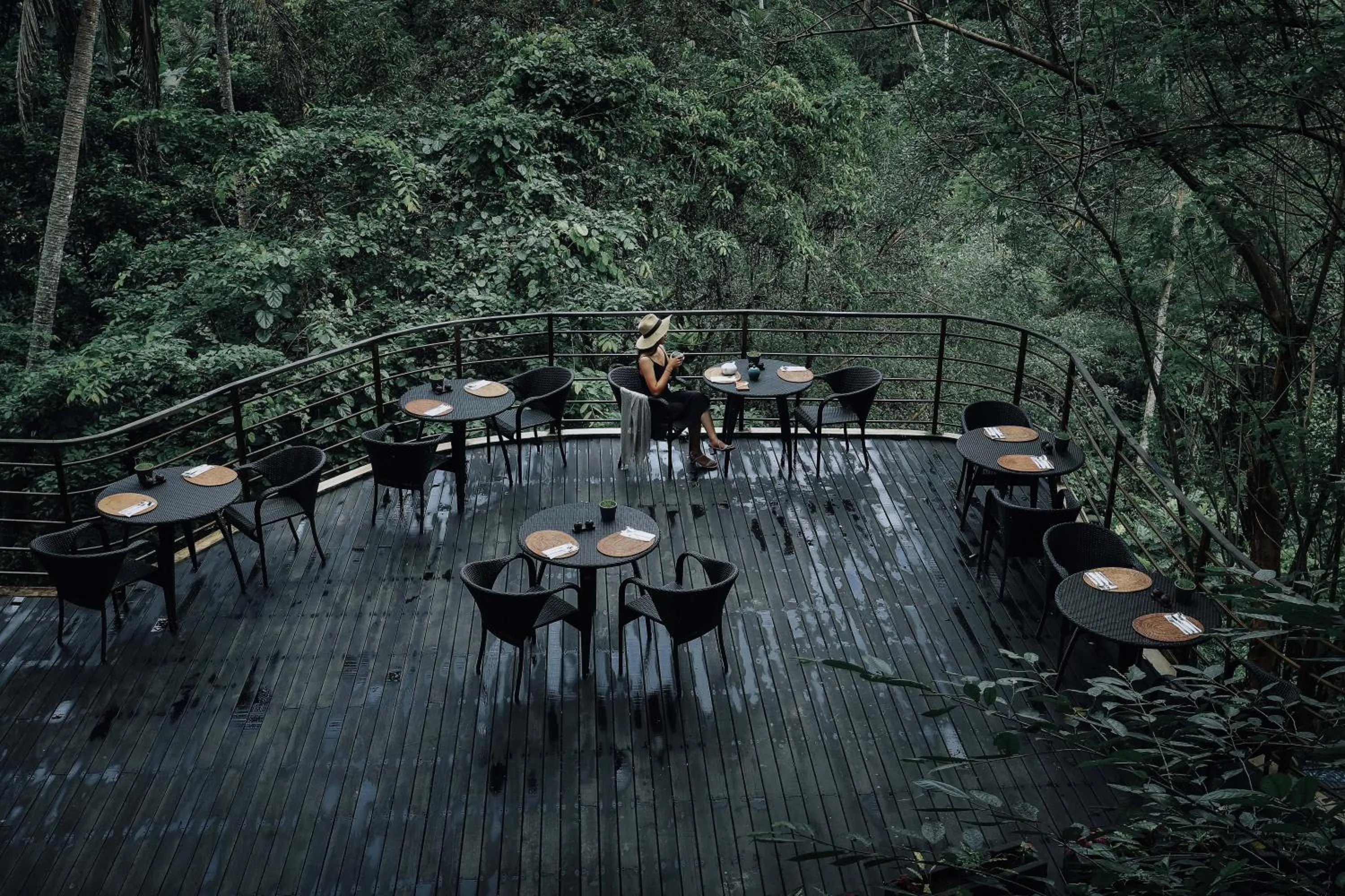 Restaurant/places to eat in The Sebali Resort