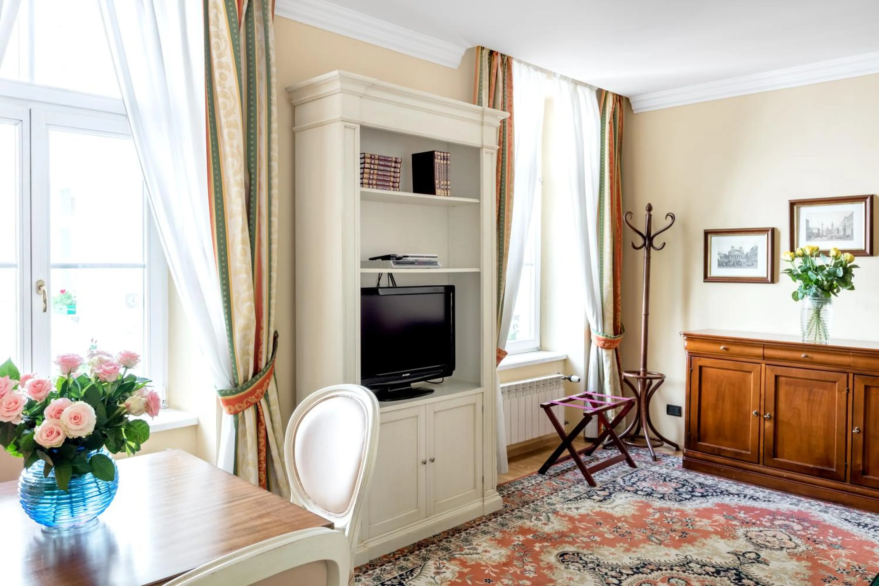 TV and multimedia in Residence St. Andrew's Palace