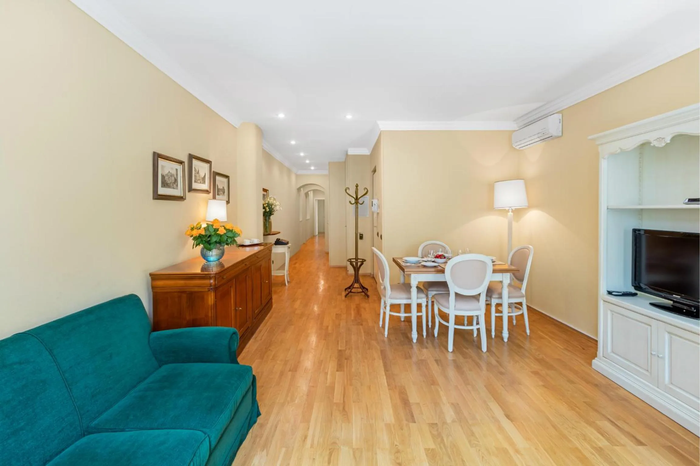 TV and multimedia in Residence St. Andrew's Palace