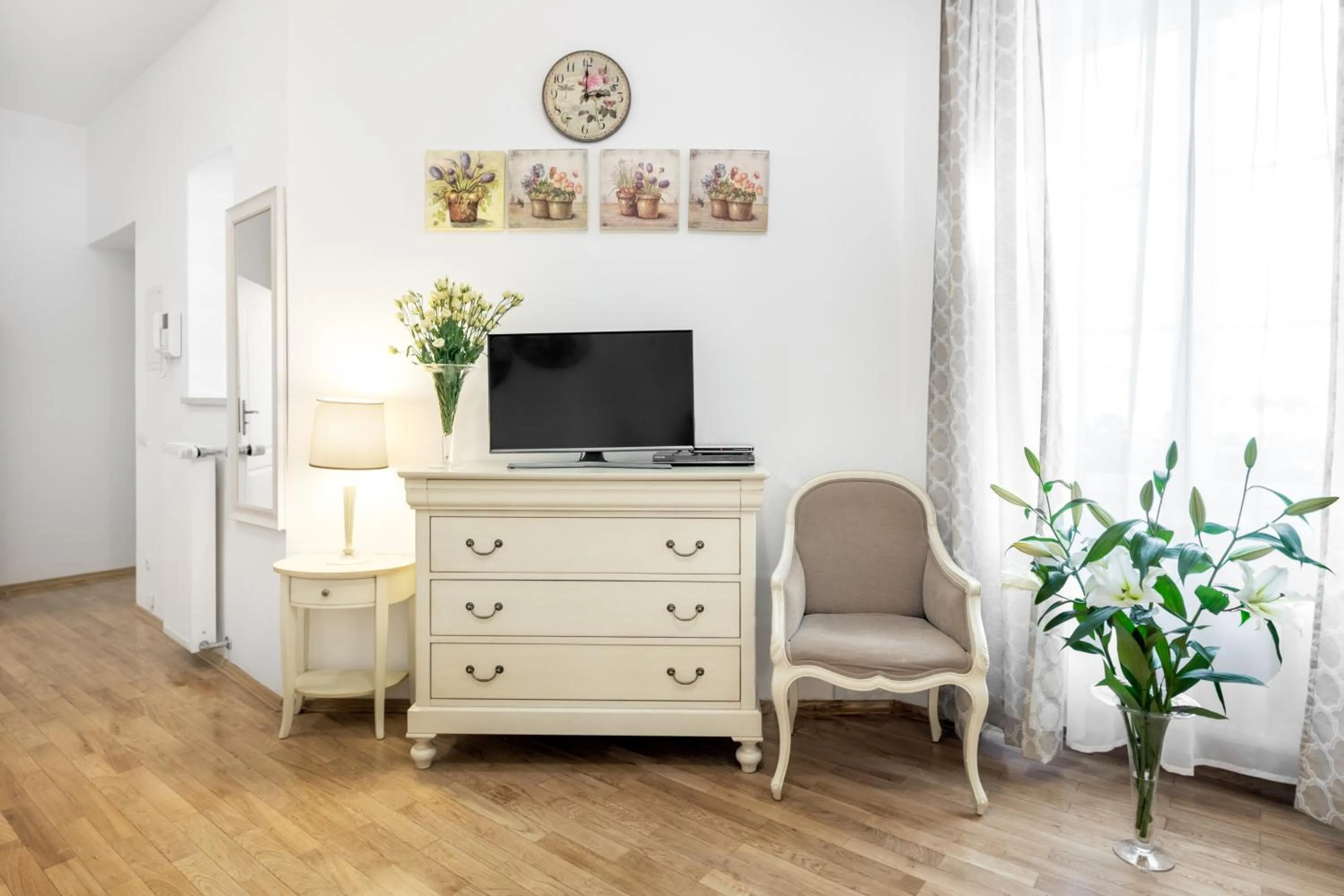 Bed in Residence St. Andrew's Palace