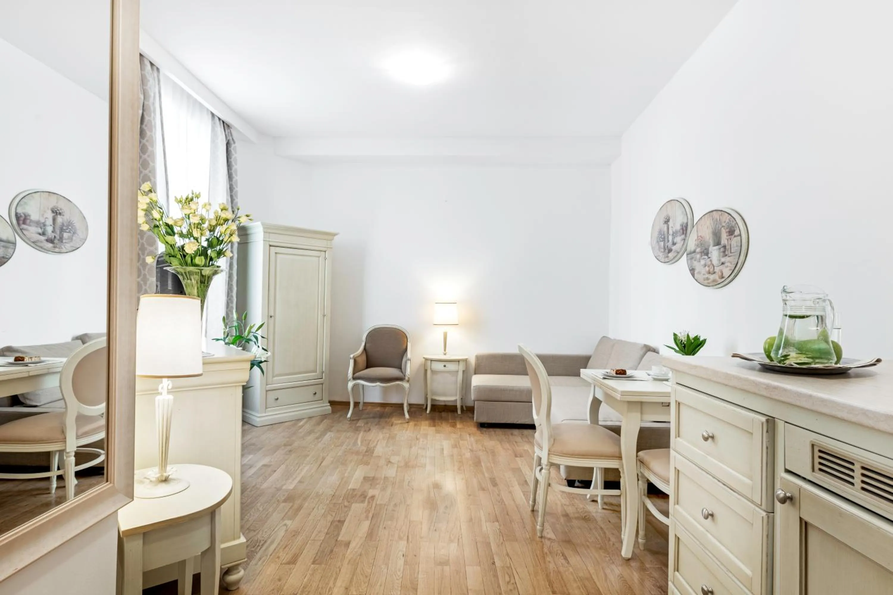 Bed in Residence St. Andrew's Palace