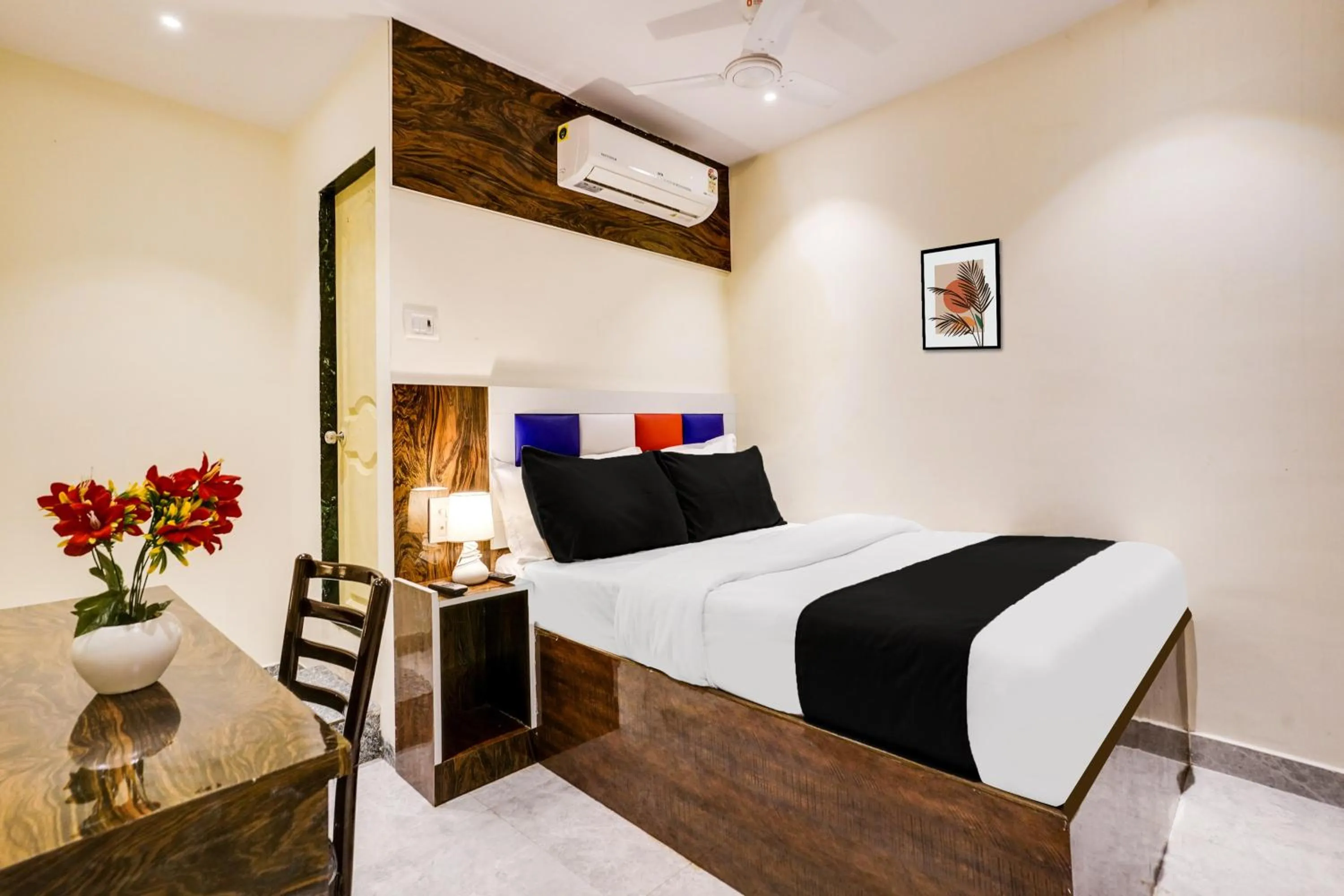 Bathroom, Bed in Hotel Orange Residency