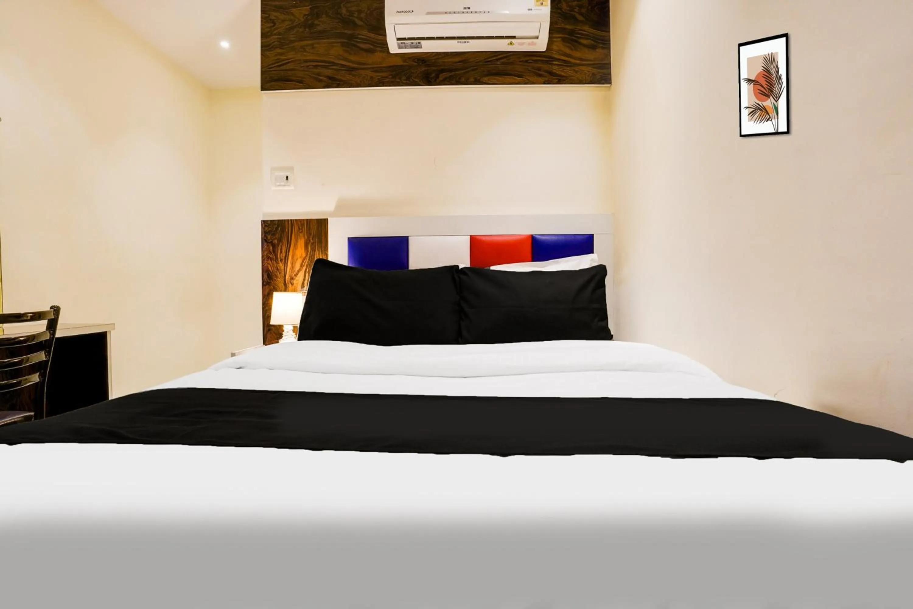 Bedroom, Bed in Hotel Orange Residency