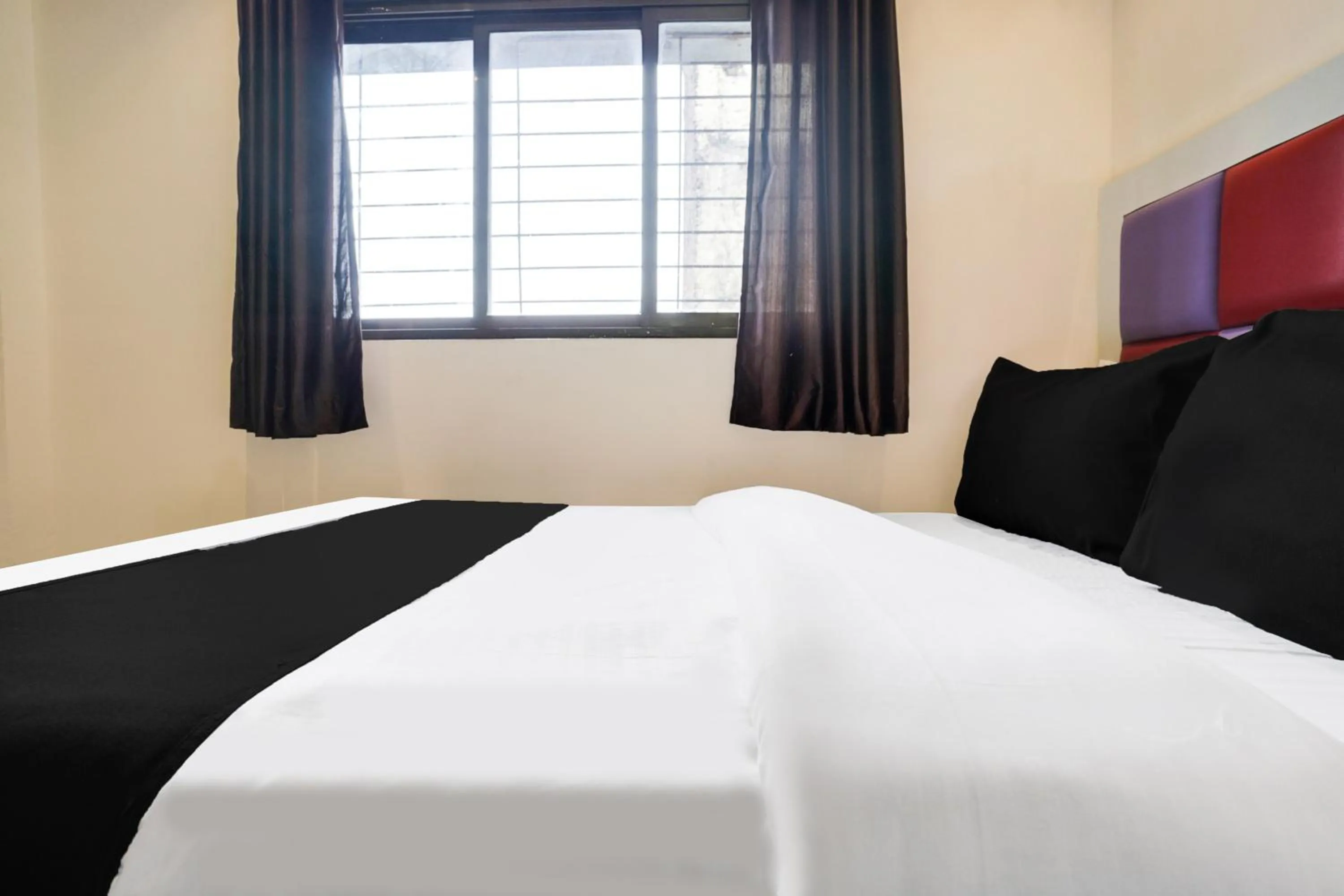 Bedroom, Bed in Hotel Orange Residency