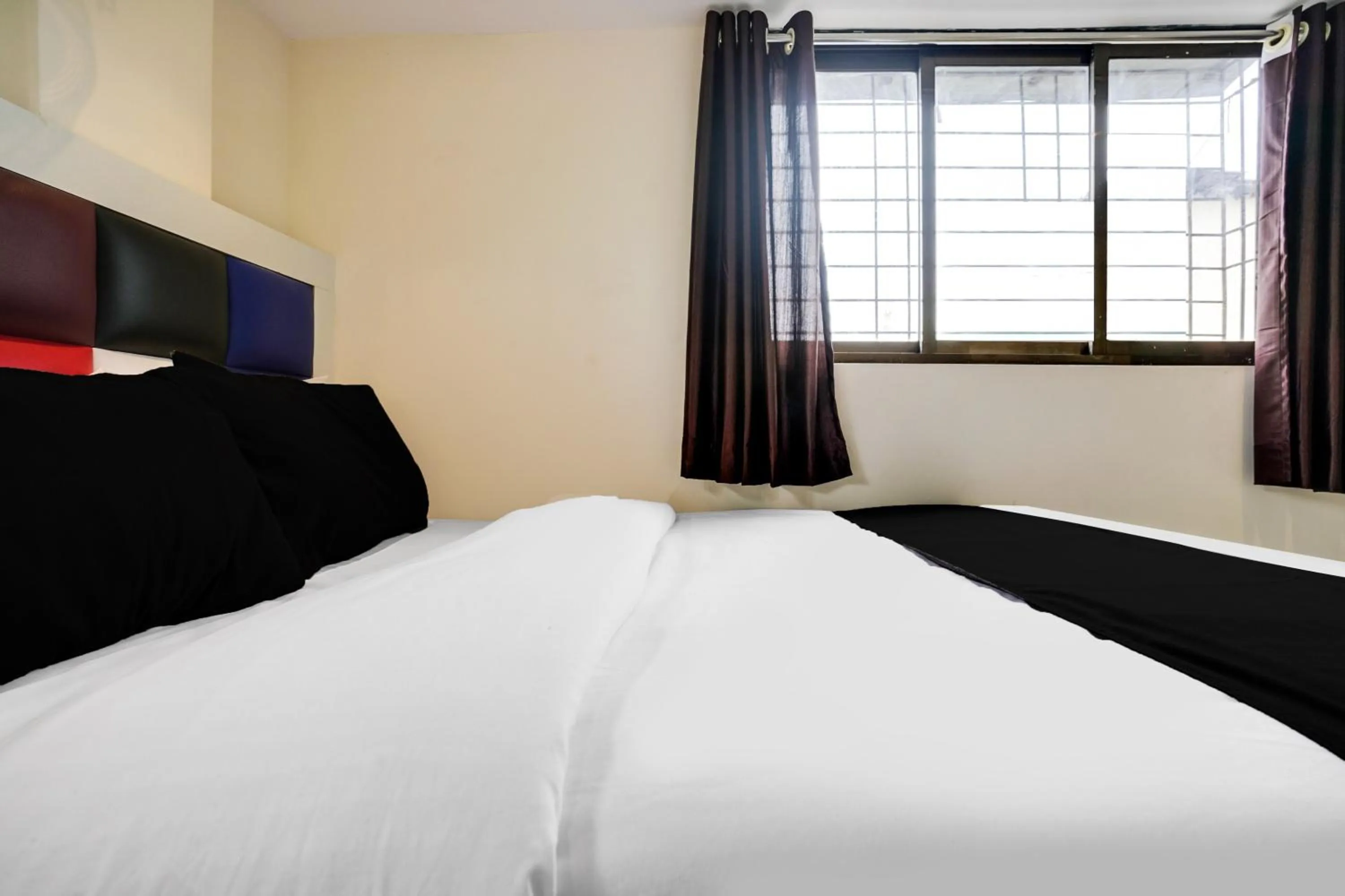 Bedroom, Bed in Hotel Orange Residency