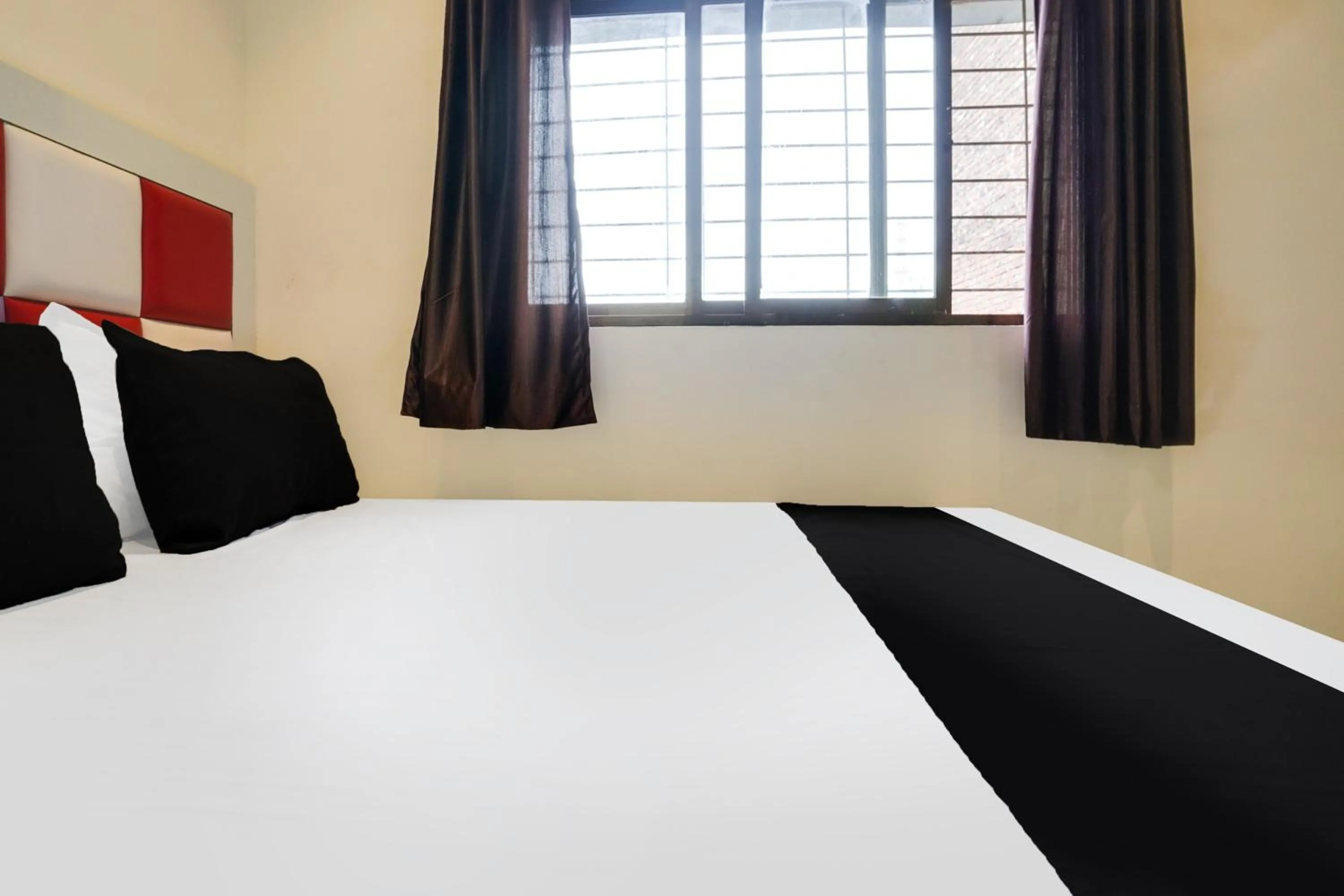 Bedroom, Bed in Hotel Orange Residency