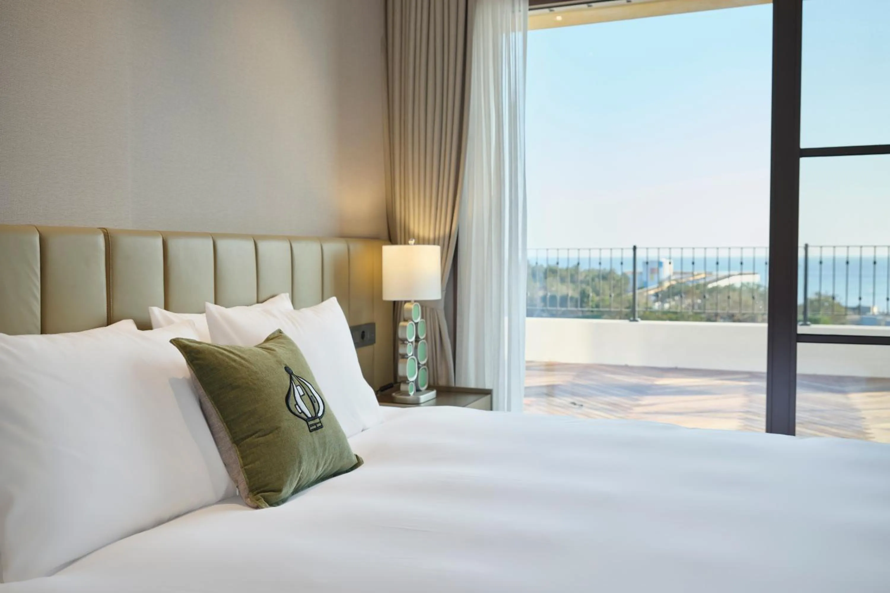 Bed in Hundert Hills