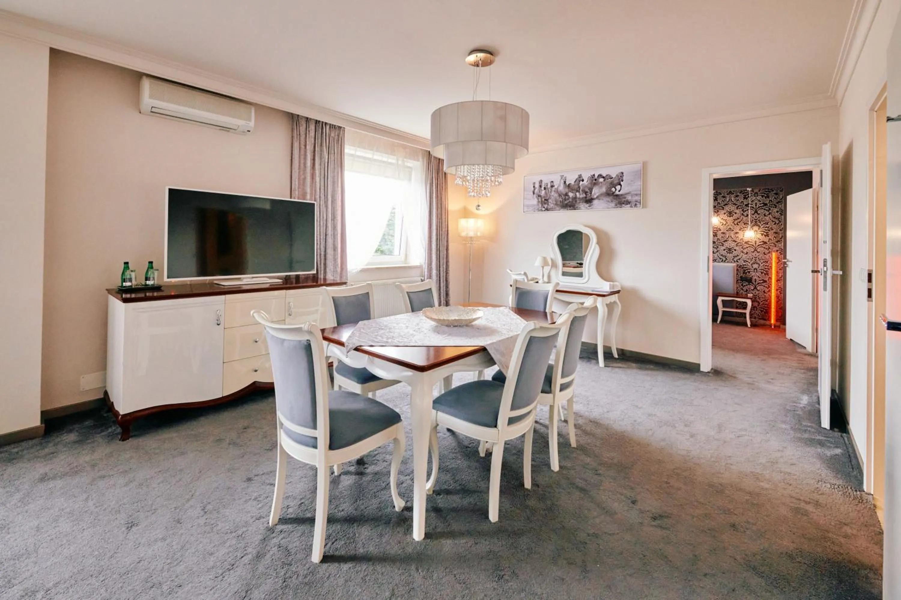 Biały Dom Henlex Hotel Restauracja