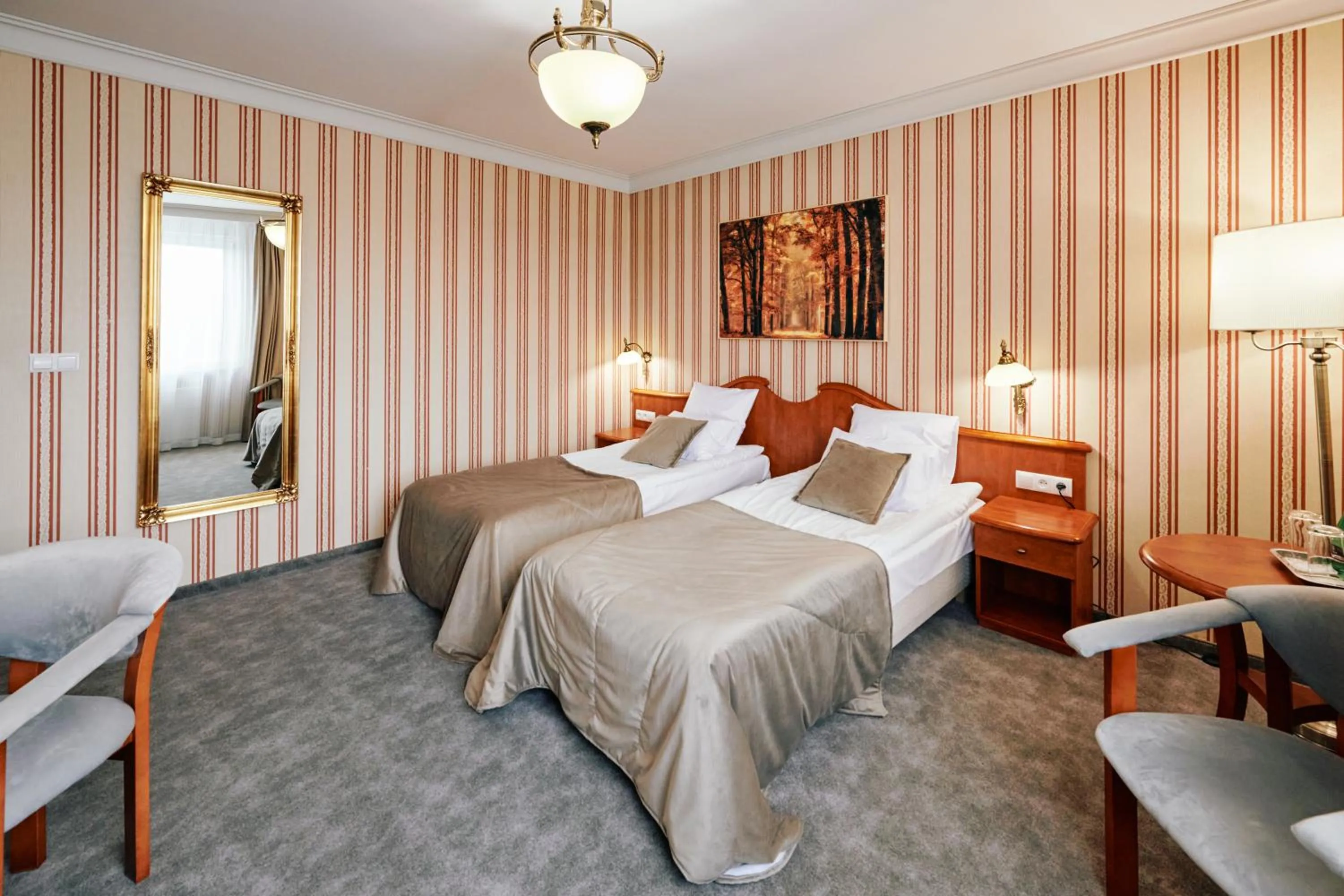 Bed in Biały Dom Henlex Hotel Restauracja