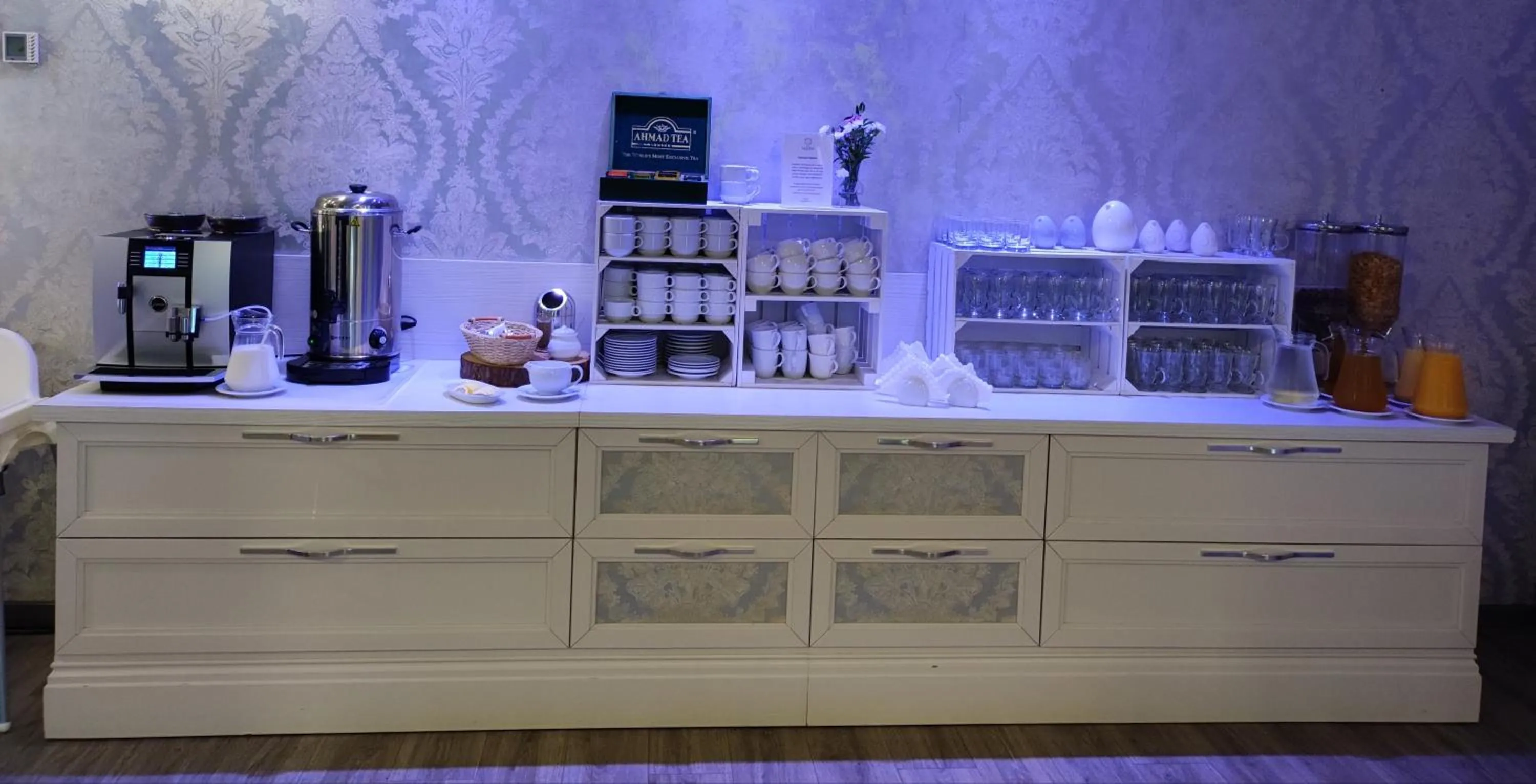 Breakfast in Biały Dom Henlex Hotel Restauracja