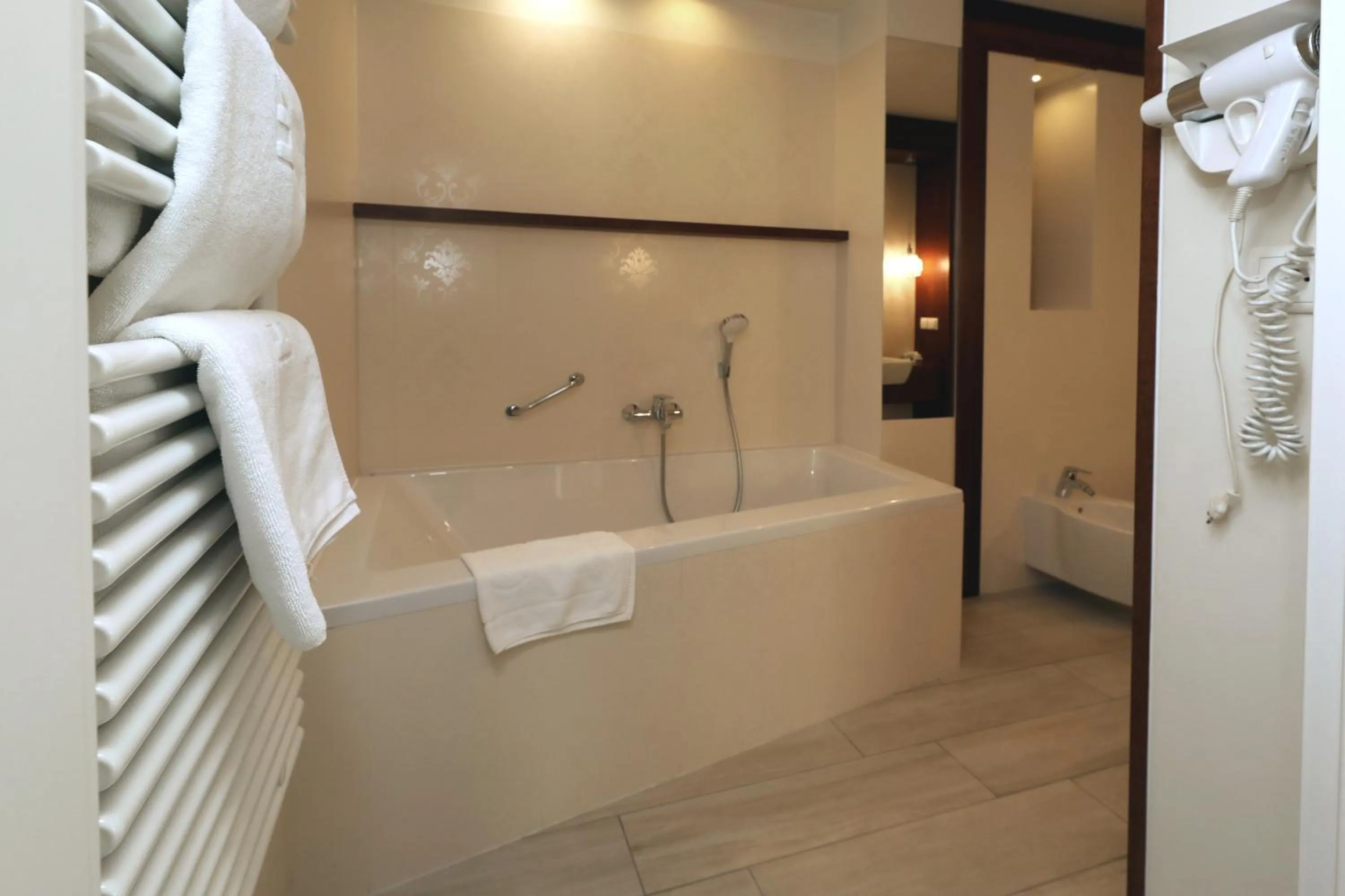 Biały Dom Henlex Hotel Restauracja